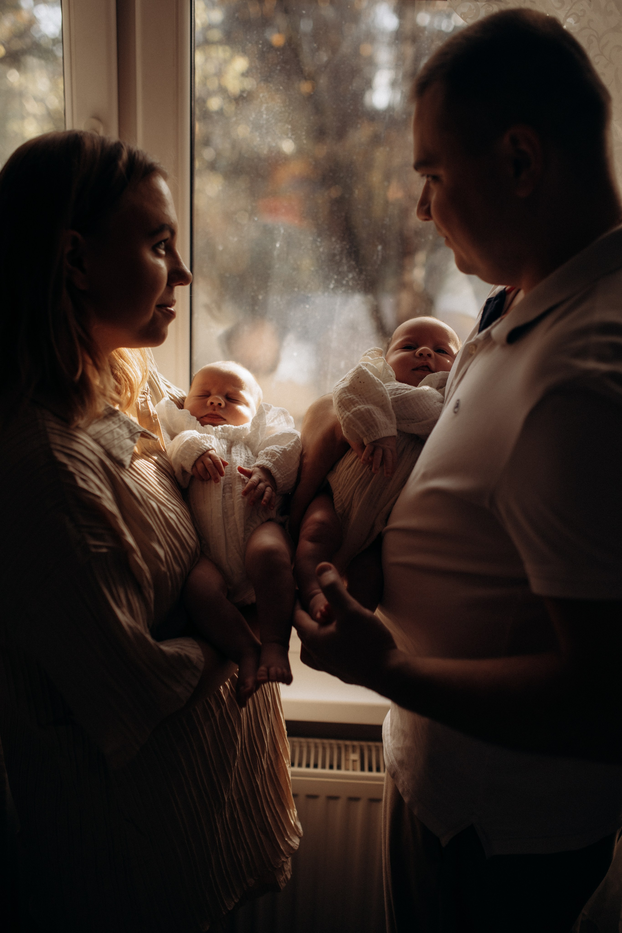 Крошки Соня и Василиса. Семейный фотограф в Москве и Люберцах Юлия Гуськова