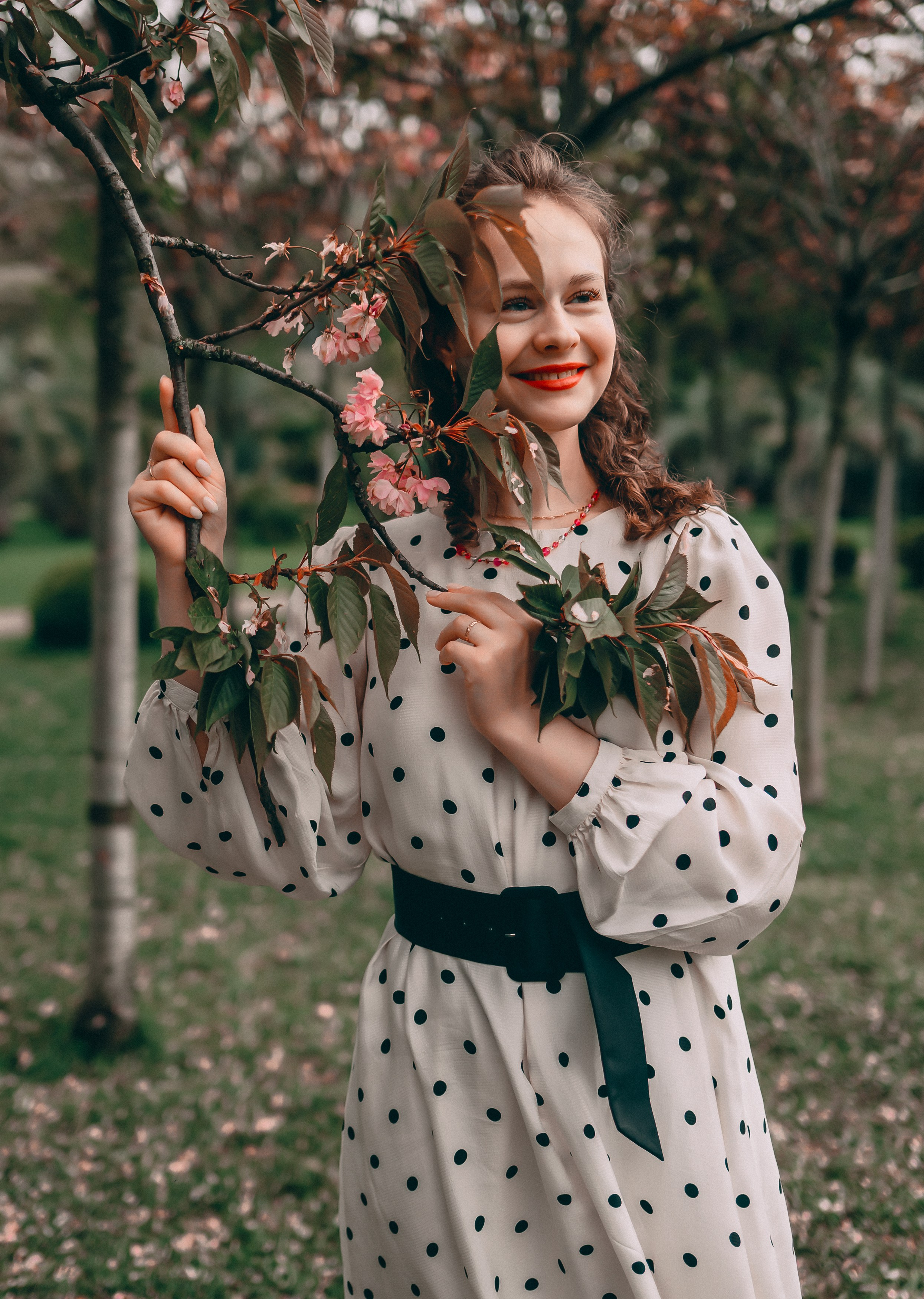 Сливовый сад, морпорт, пляж Ривьера. Свадебный и семейный фотограф София Невская