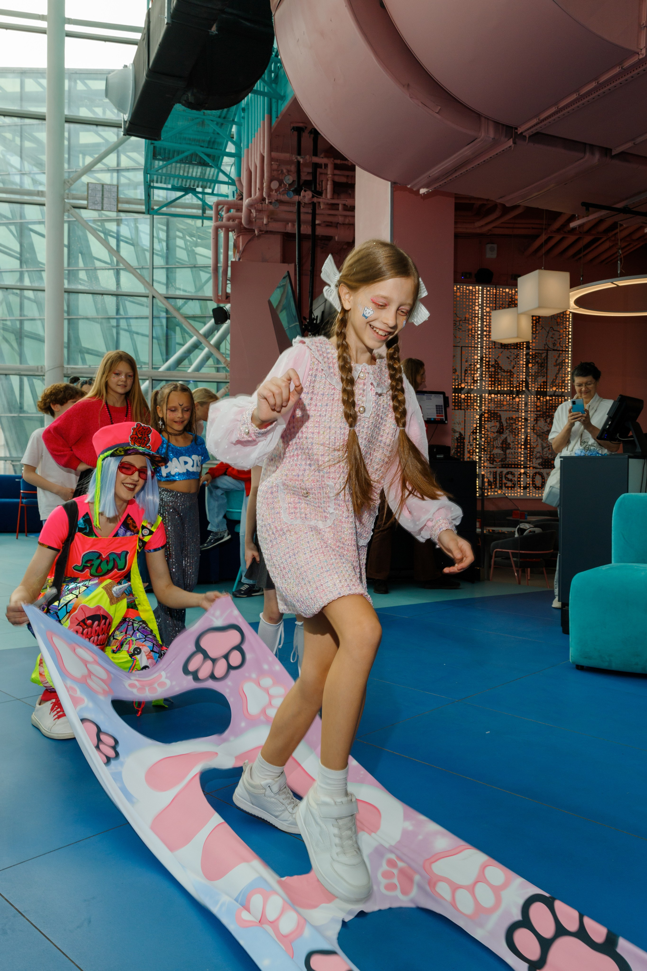 Вечеринка в К Поп кафе. Фотограф Александра Сыщенко