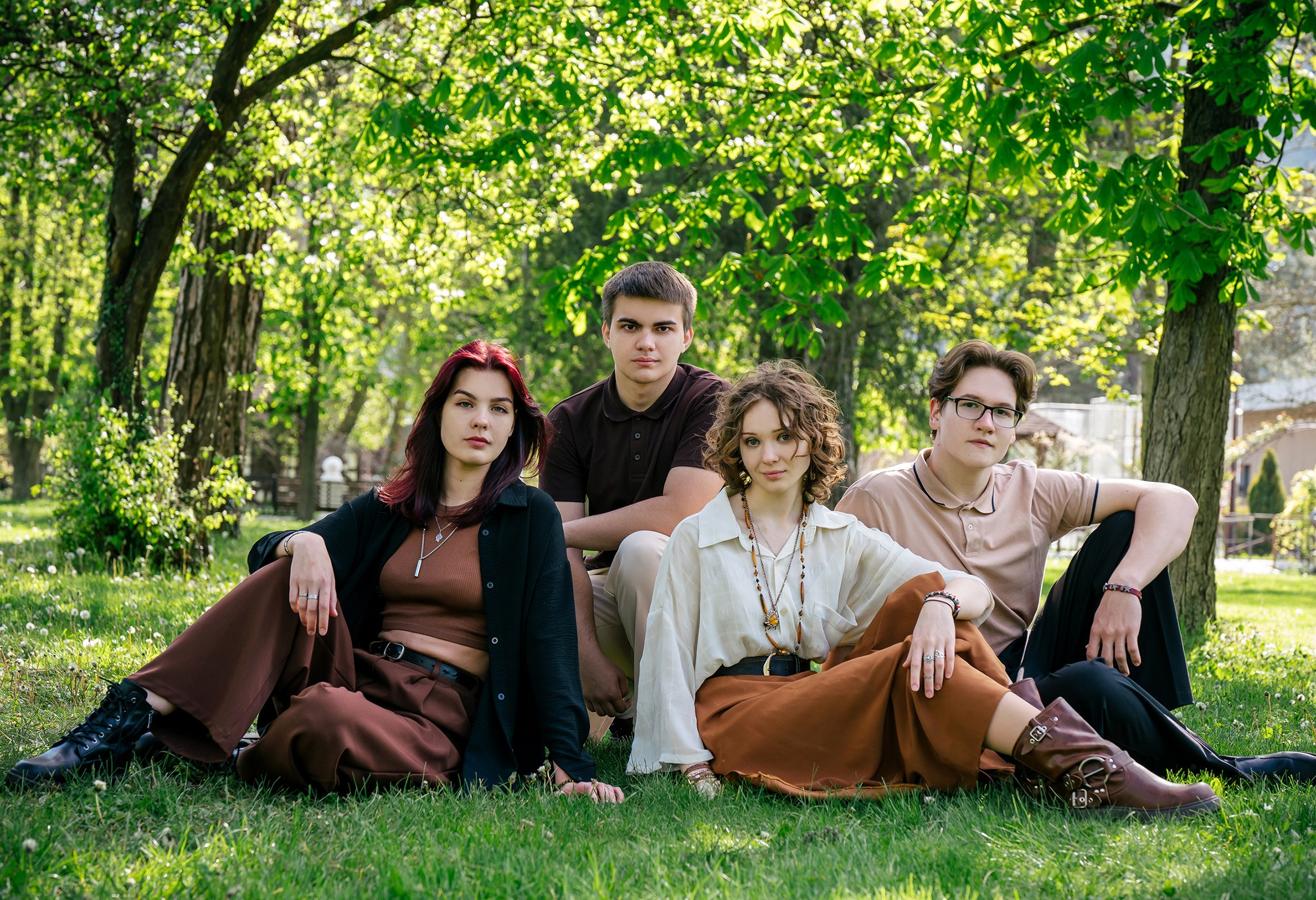 Сьемка на природе. Выпускные альбомы, школьные фотосессии в городе Новороссийске