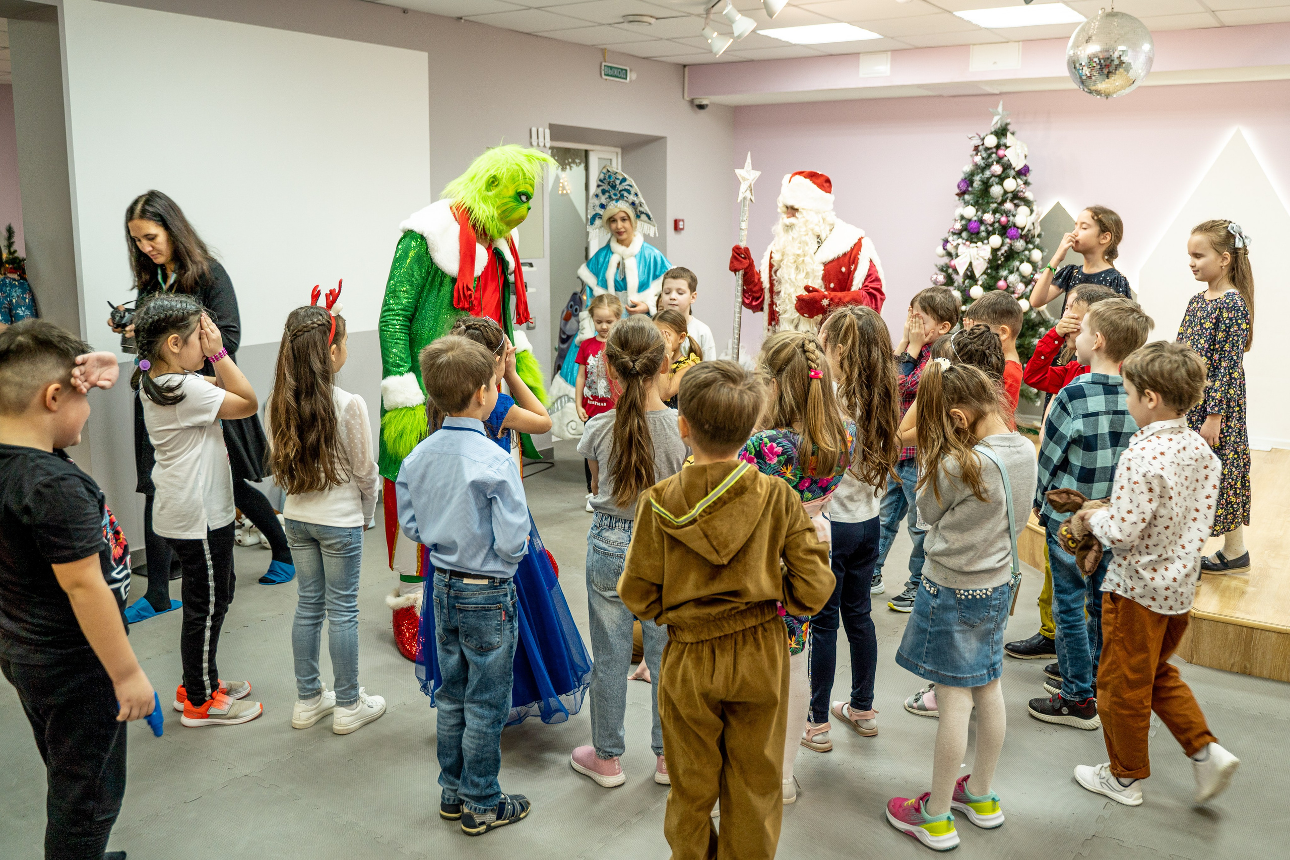 1 гимназия Новогодний утренник. Свадебный и репортажный фотограф в Уфе| Осетрова Ольга
