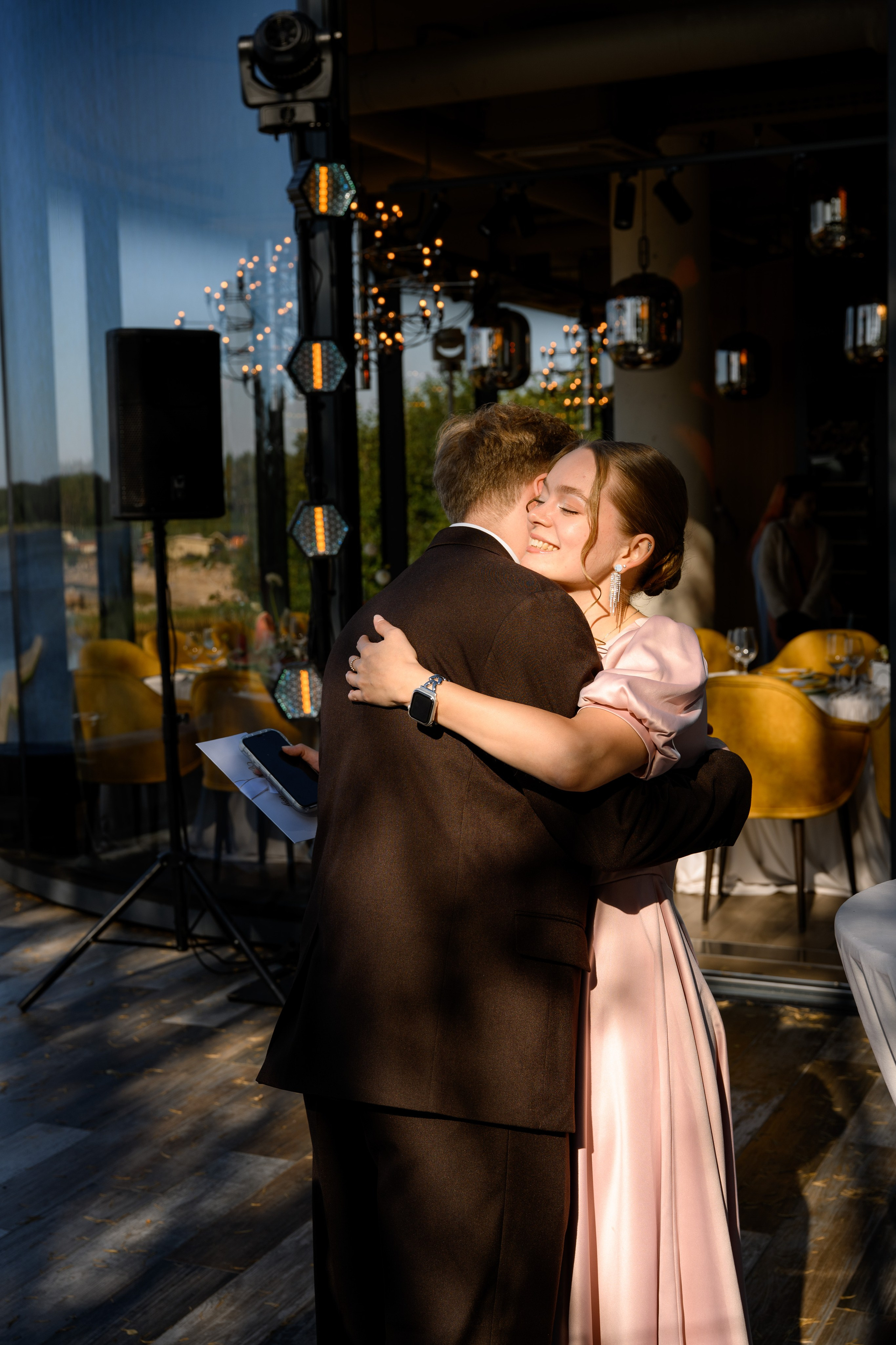 На берегу залива. Свадебный фотограф в Санкт-Петербурге, Москве, СПб Сергей Поддубный