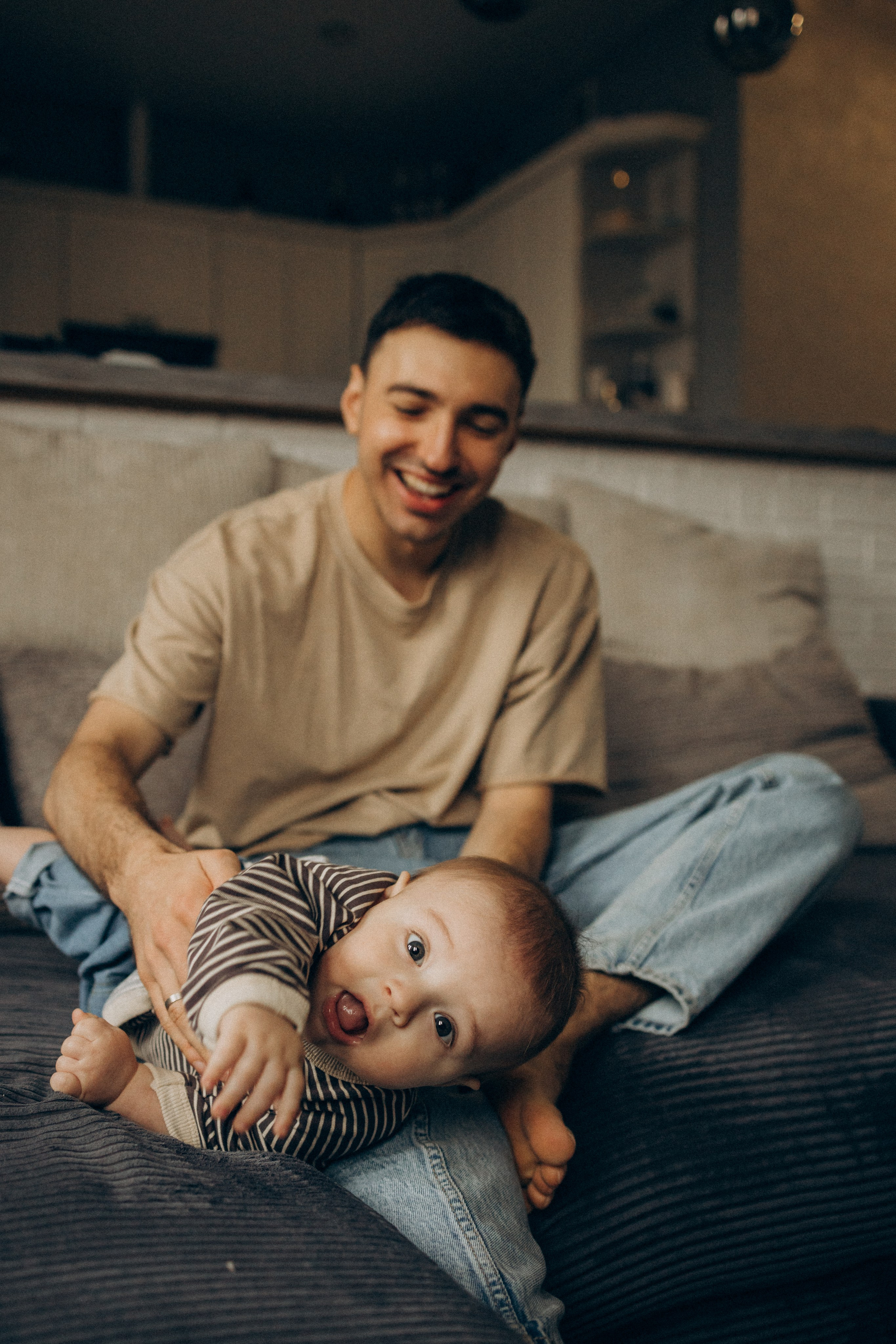 Семейная фотосессия Москва, семейный фотограф в Москве, семейная фотосессия, детский фотограф, семейная фотосессия дома, домашняя фотосессия с малышом, домашняя семейная фотосессия, фотосессия с малышом