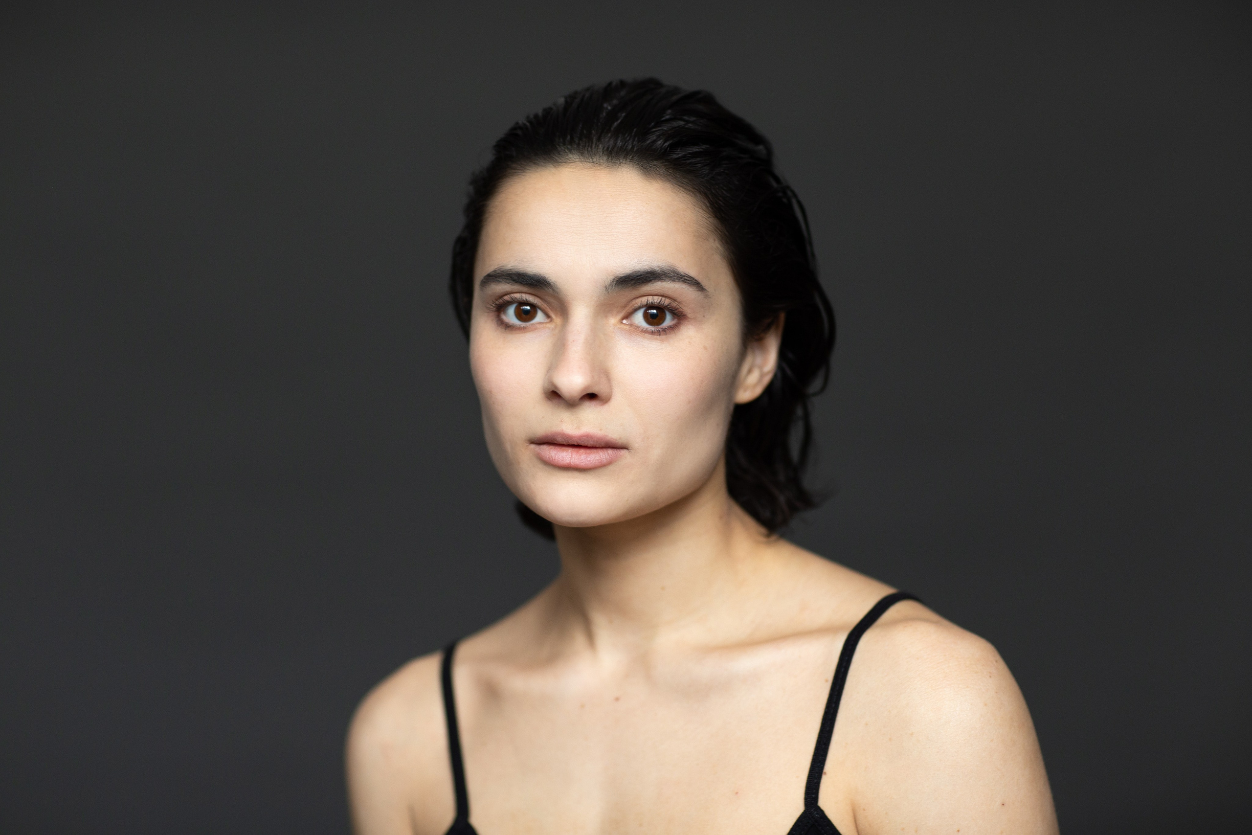 Вера фотосессия в студии. 10sphoto