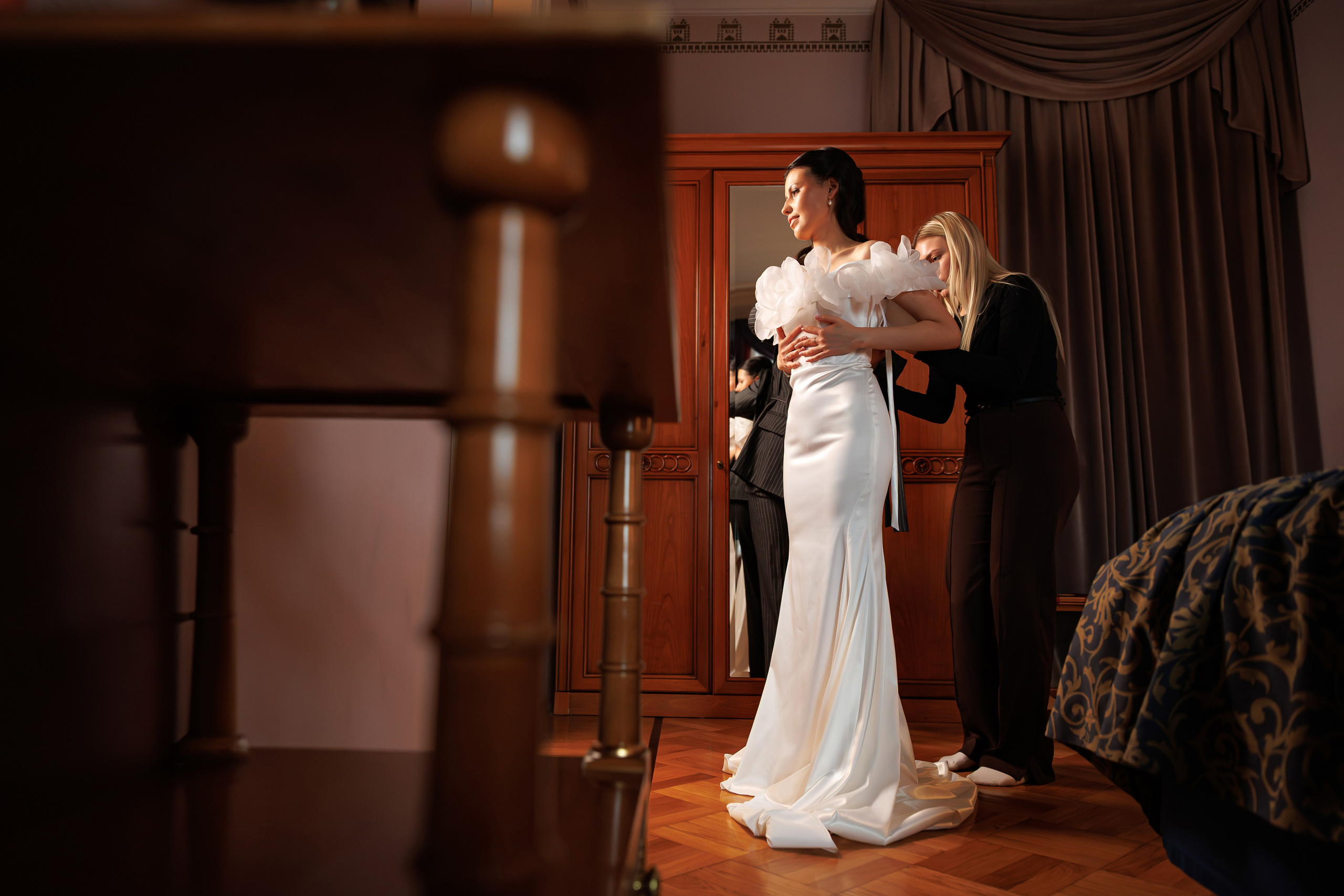 Свадебная фотосессия и сборы в гостинице Националь. Свадебный фотограф Москва и МО Сергей Киржаев