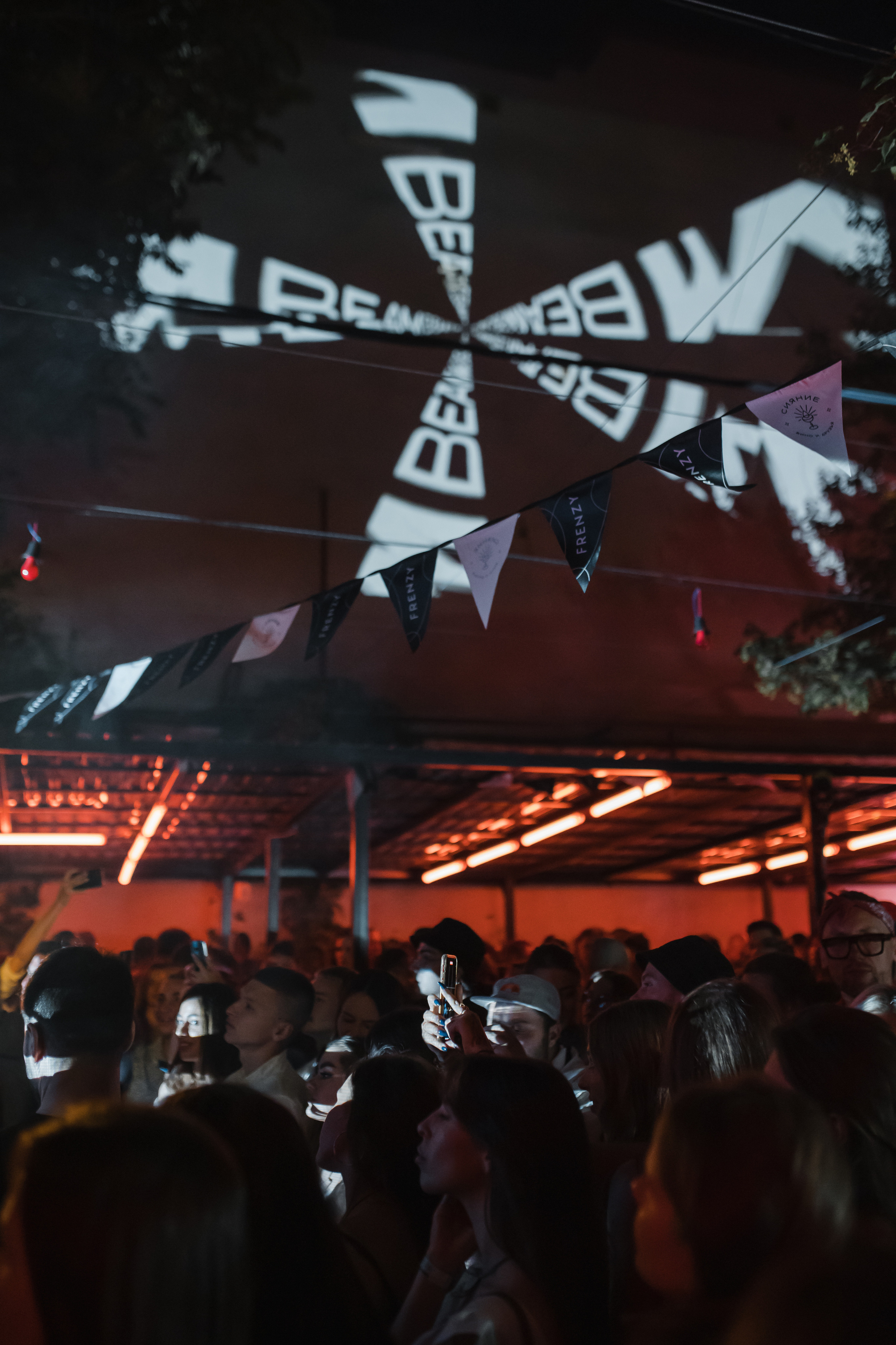 Siyanie x Monoplay. Wedding and Reportage photographer Marmarov Christya