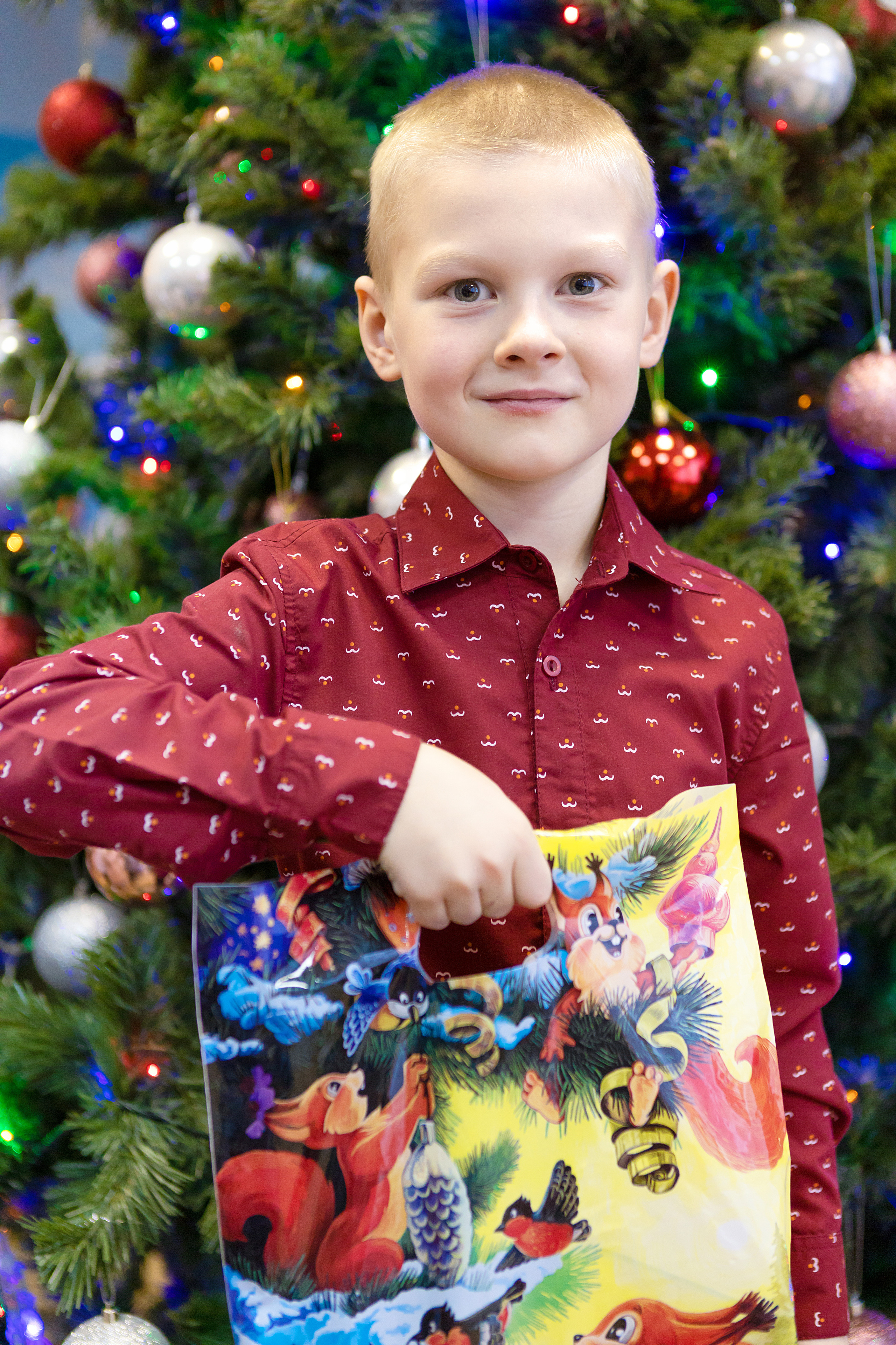 Новогодний утренник 2022 г. Выпускные альбомы для школ и детских садов