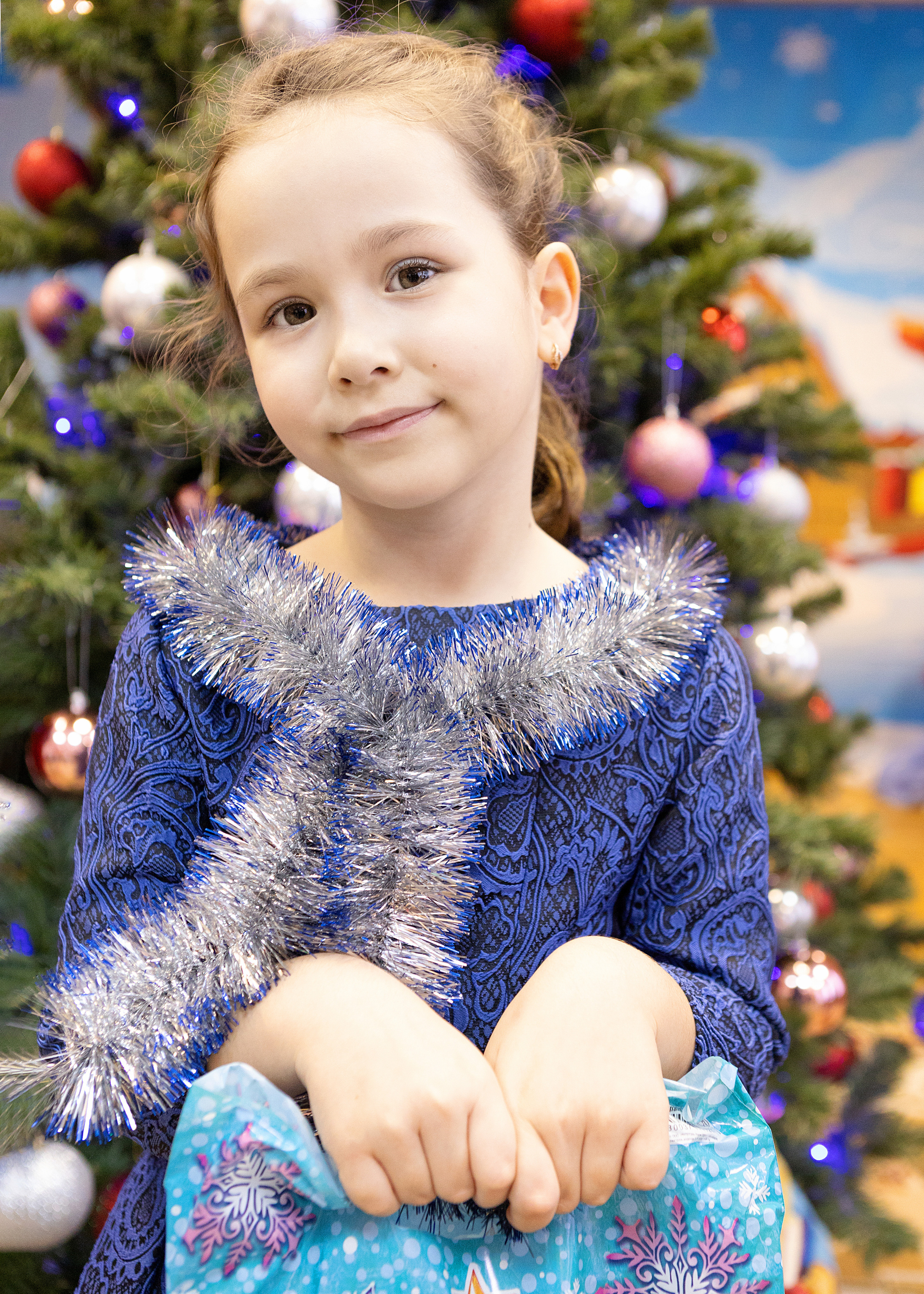 Новогодний утренник 2022 г. Выпускные альбомы для школ и детских садов