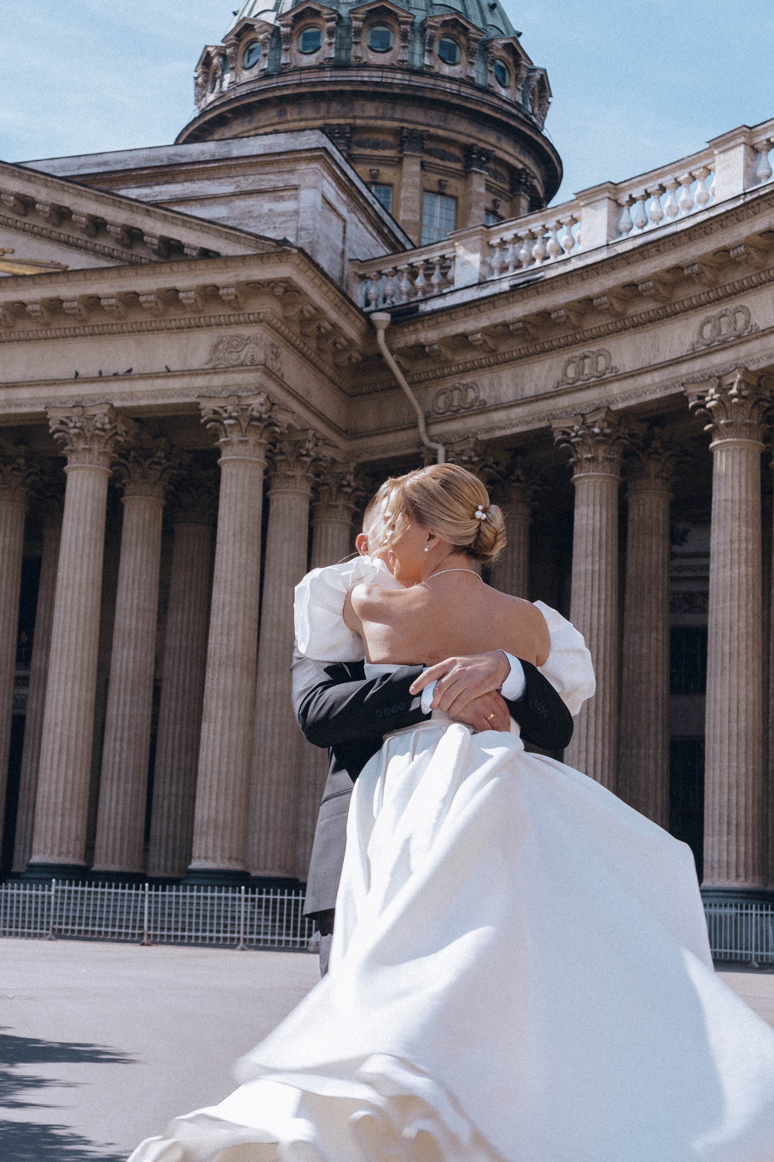 СВАДЕНБНАЯ СЬЕМКА НА КАТЕРЕ ПО КАНАЛАМ САНКТ-ПЕТЕРБУРГА И В АКВАТОРИИ НЕВЫ. Профессиональный фотограф, Санкт-Петербург — Виктория Богомолова