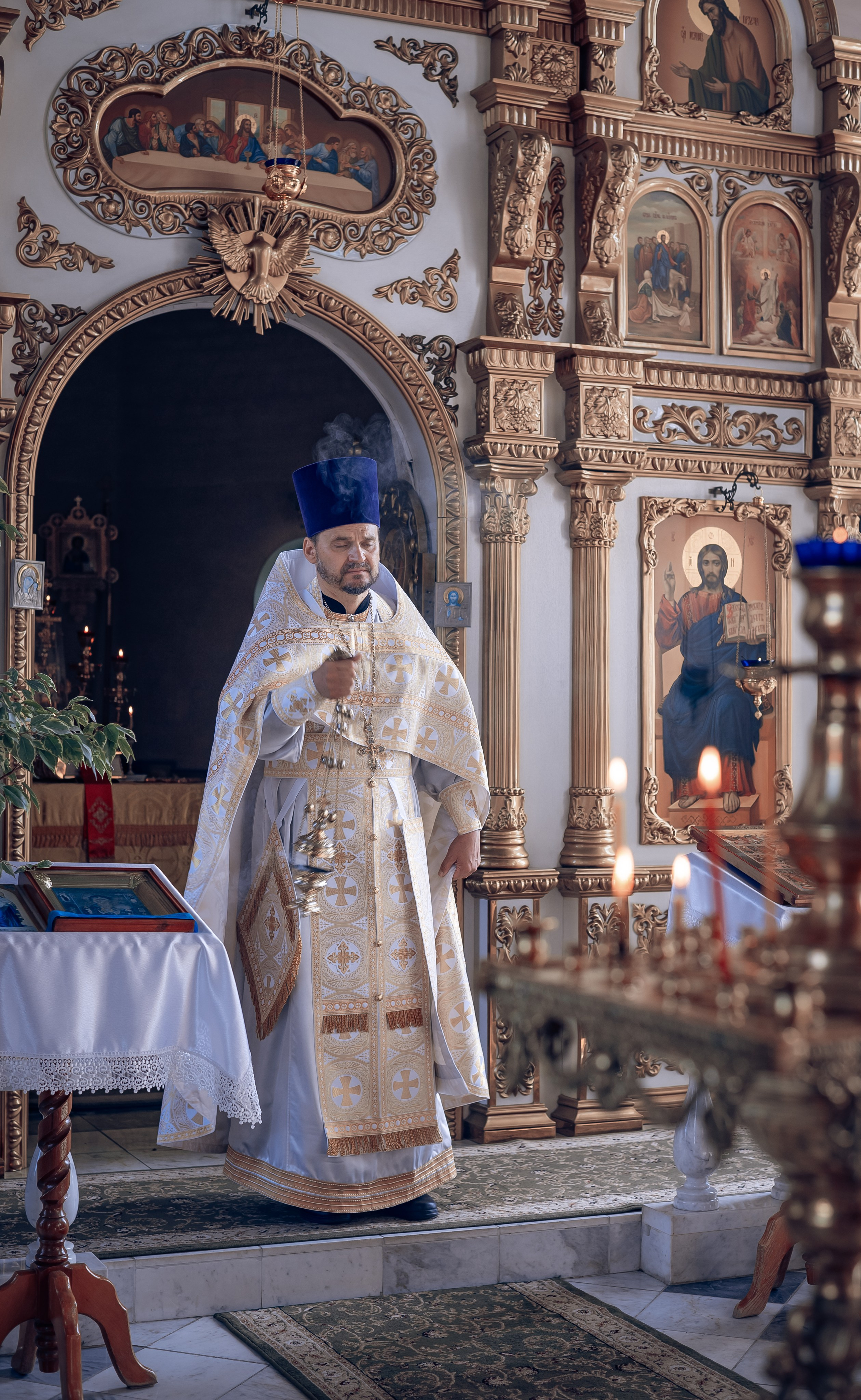 Воскресная служба в Рождественско-Николаевском храме. Фотографы крещения/венчания  Красноярск Татьяна и Вячеслав Переваловы
