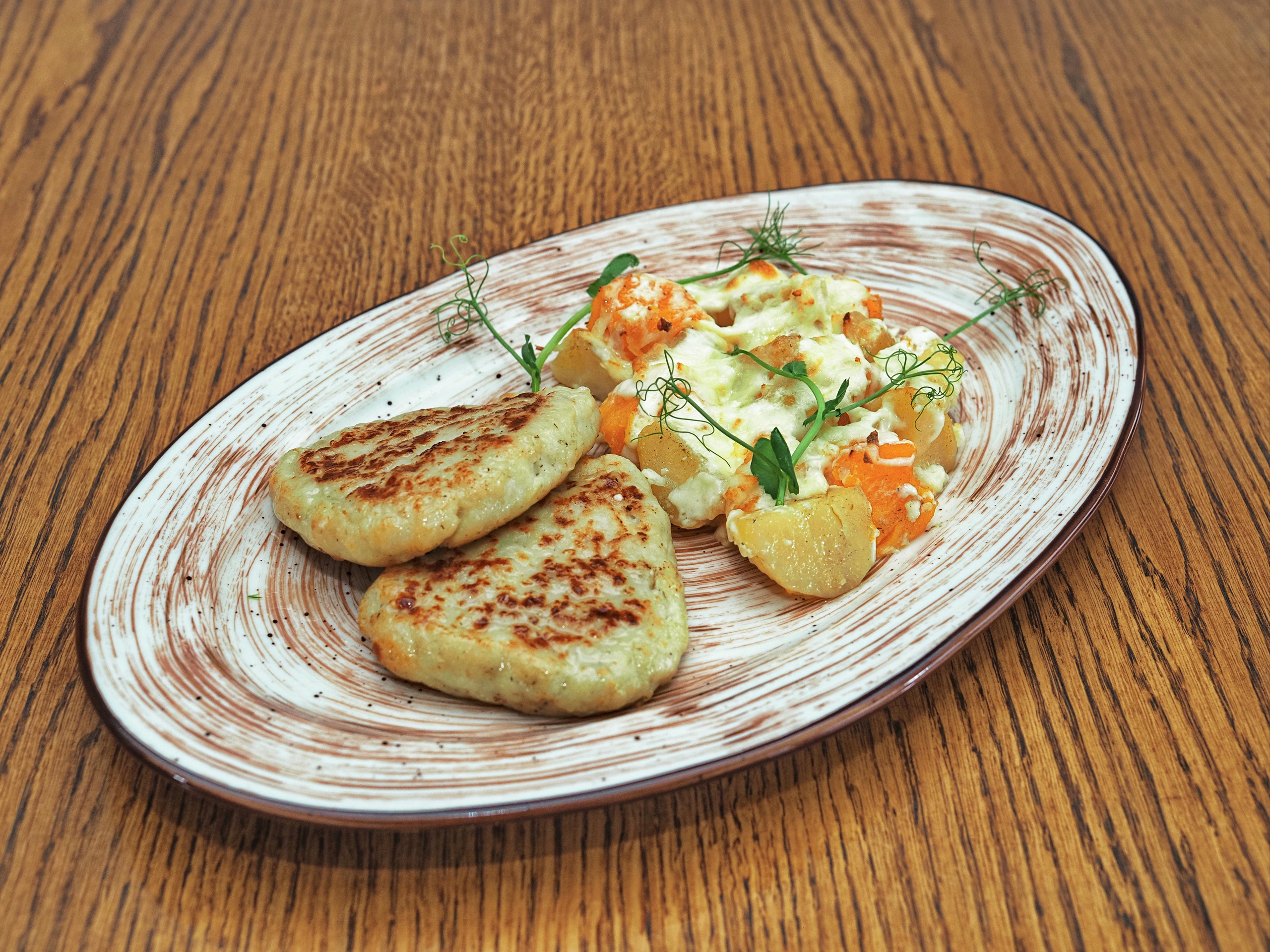 Рекламная съёмка. Свадебный и семейный фотограф, видеограф. Живу в городе Нефтекамске, Б