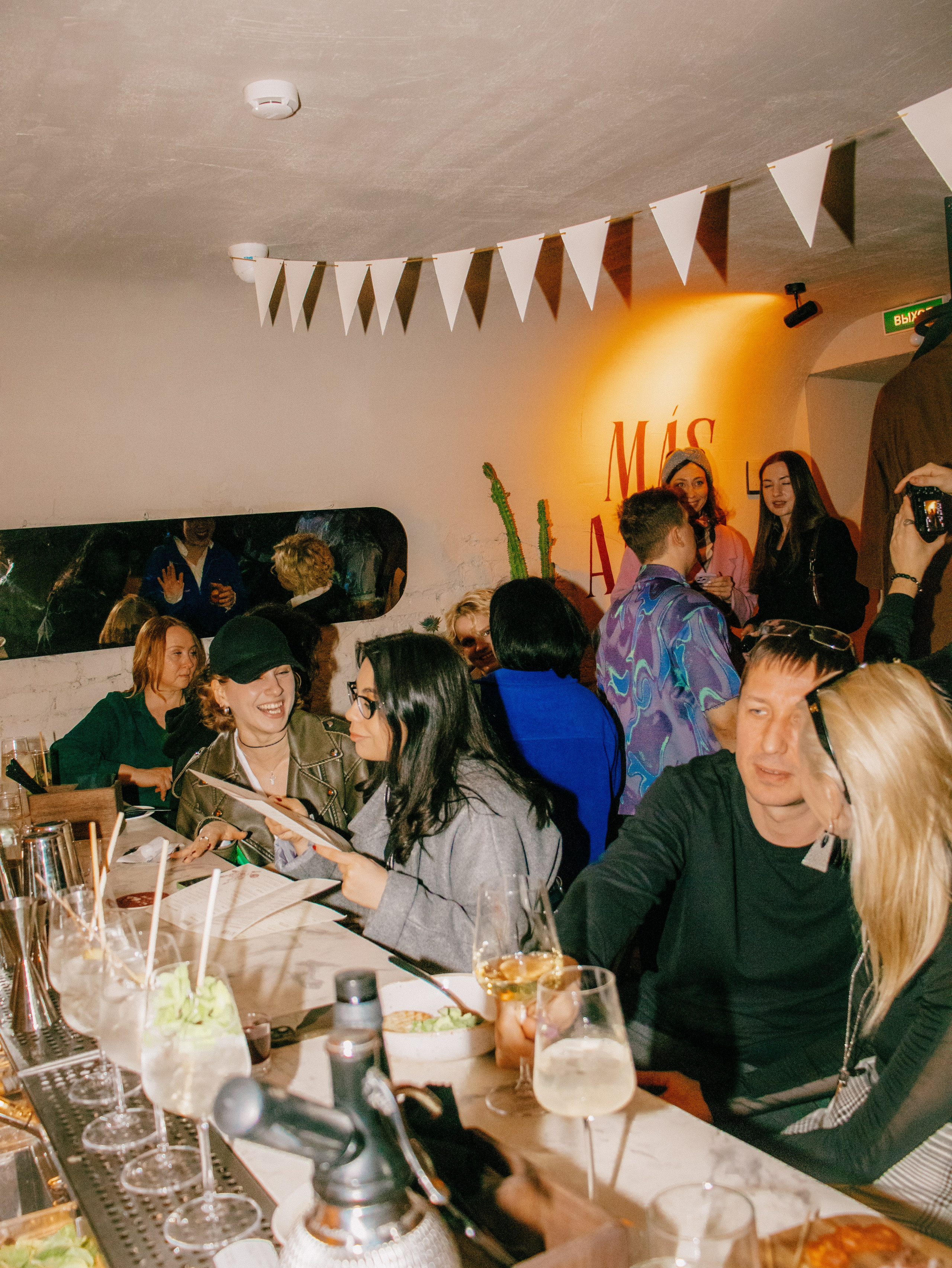Открытие Por Favor bar. Фотограф | портрет | бренды | репортаж