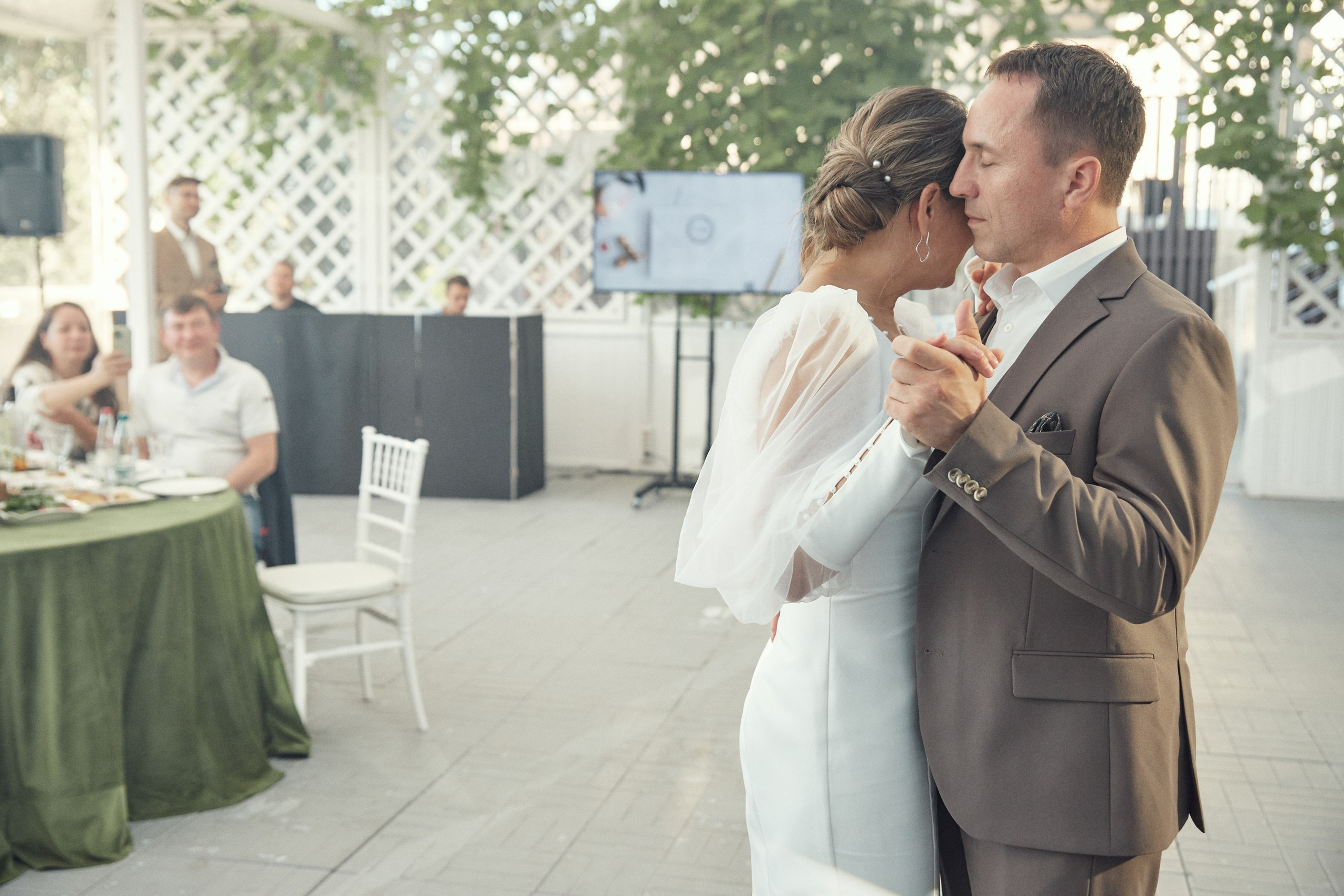 Счастье здесь. Свадебный фотограф Антон Артюшин. Работаю в Нижнем Новгороде и Москве
