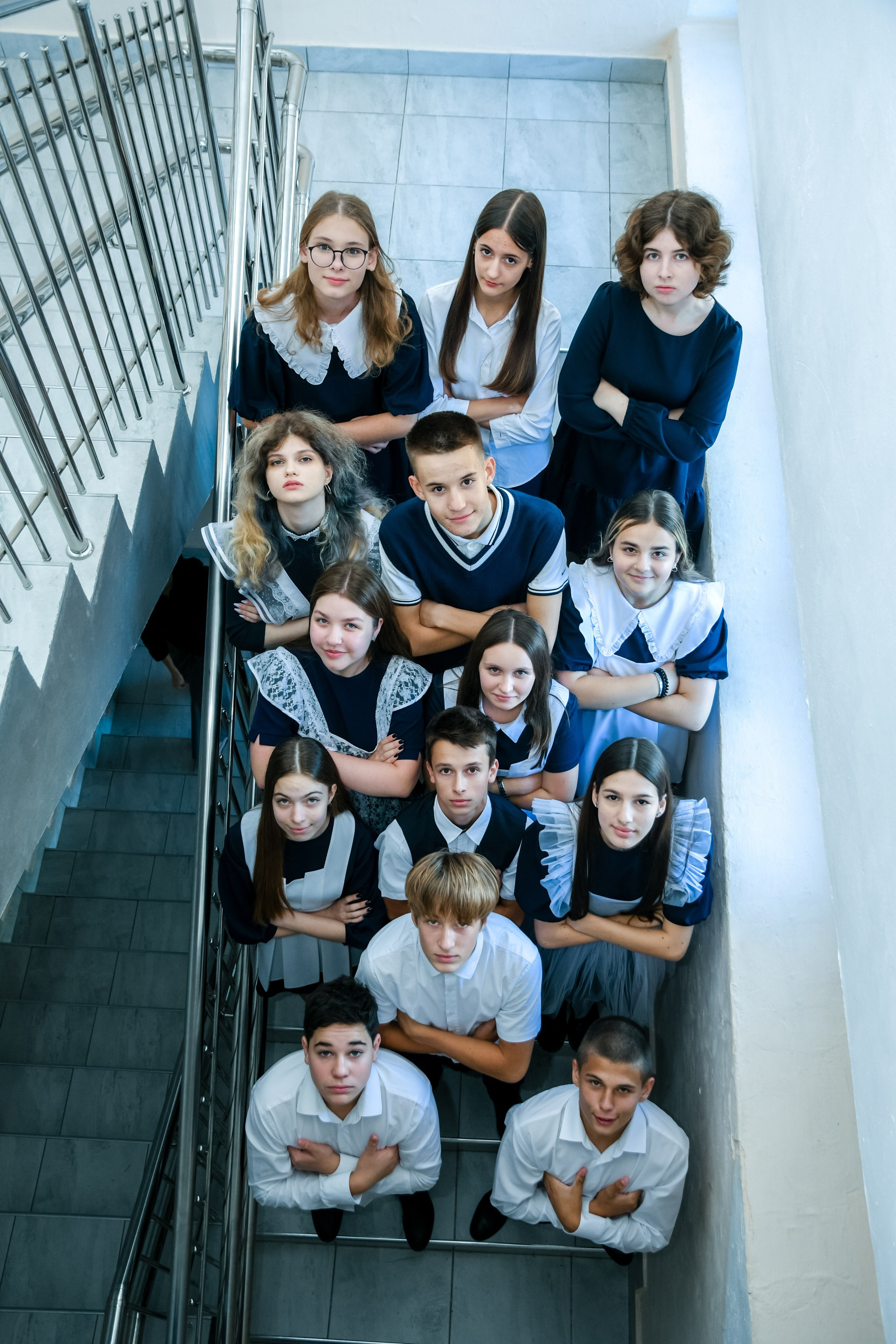 Фотосессия для выпускных альбомов в школьном дворе. Вячеслав Скрипник Фотограф Краснодар