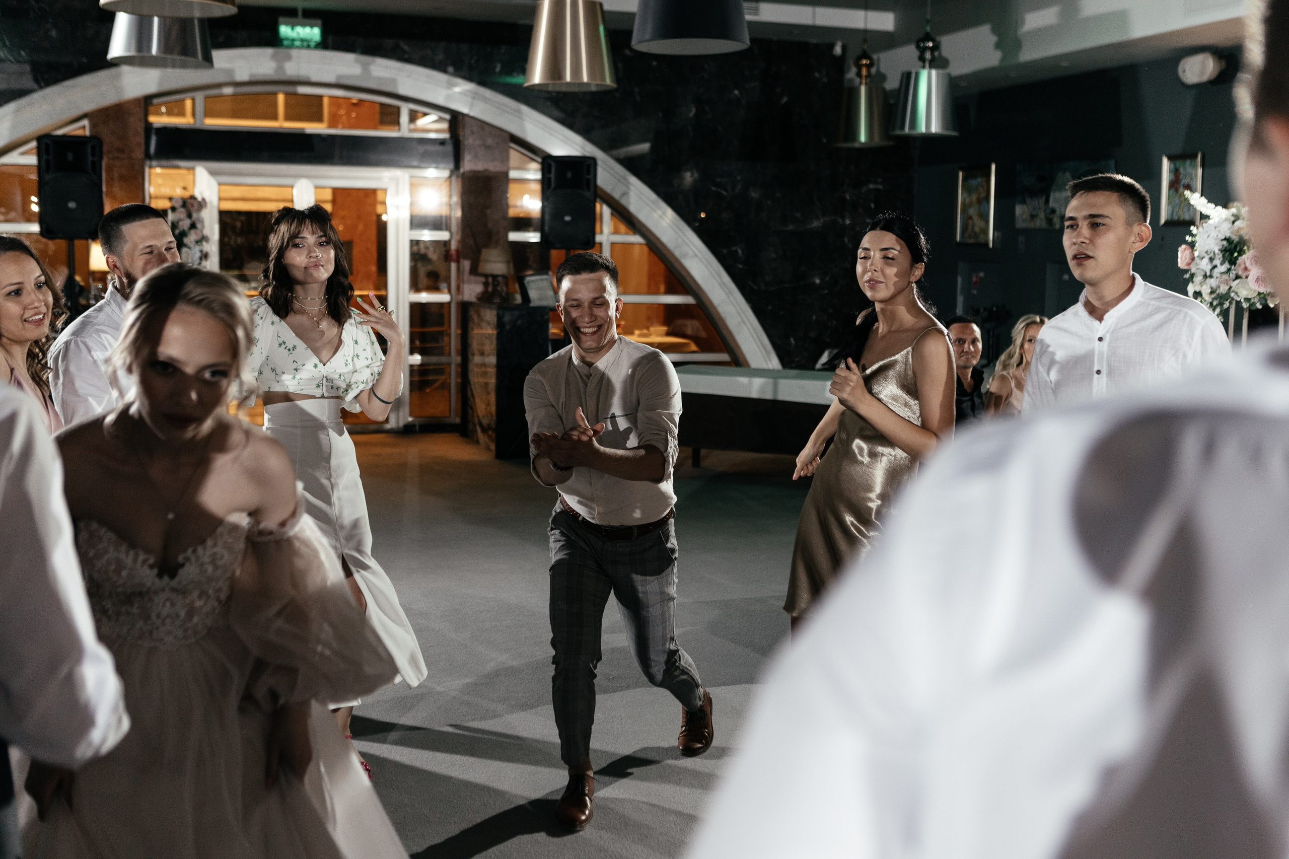 Свадебный фотограф Уфа — Руслан ГабдлисламовЖивые эмоции, красивые кадры, воспоминания на всю жизнь.Работаю по всей Республике Башкортоста. Свадебный фотограф Уфа Руслан Габдлисламов