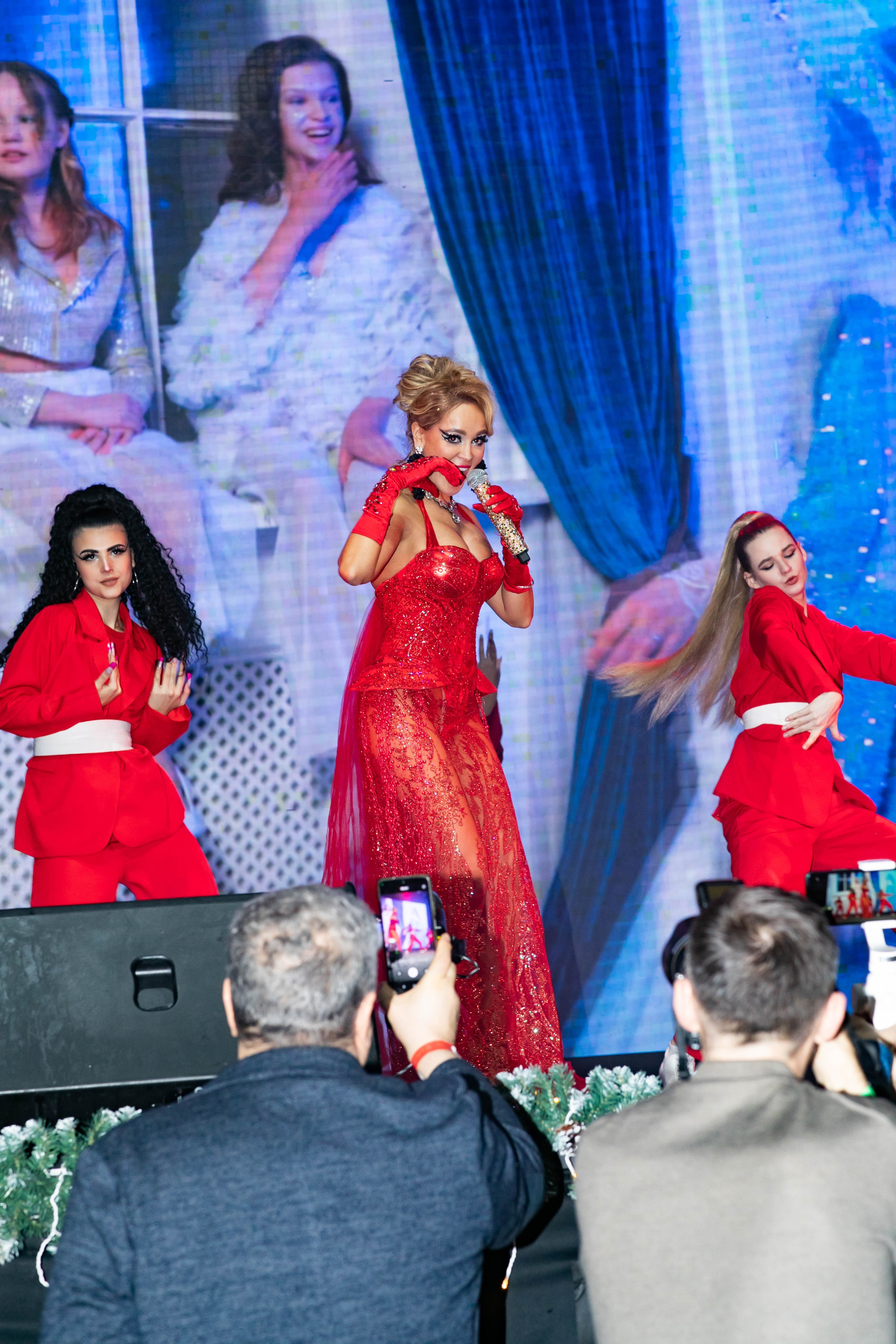 ММTV новый год 2024. Art photographer Nino