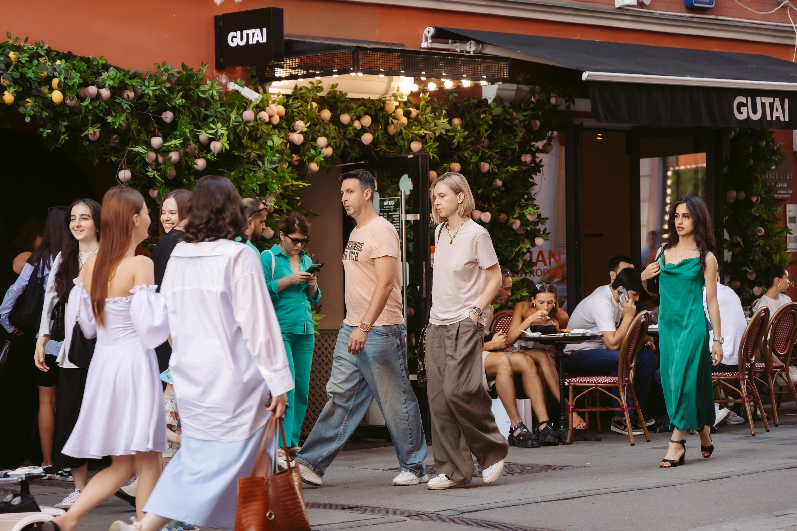 Фото прогулка Зенфира. Свадебный Фотограф в Москве Гор Магтагян