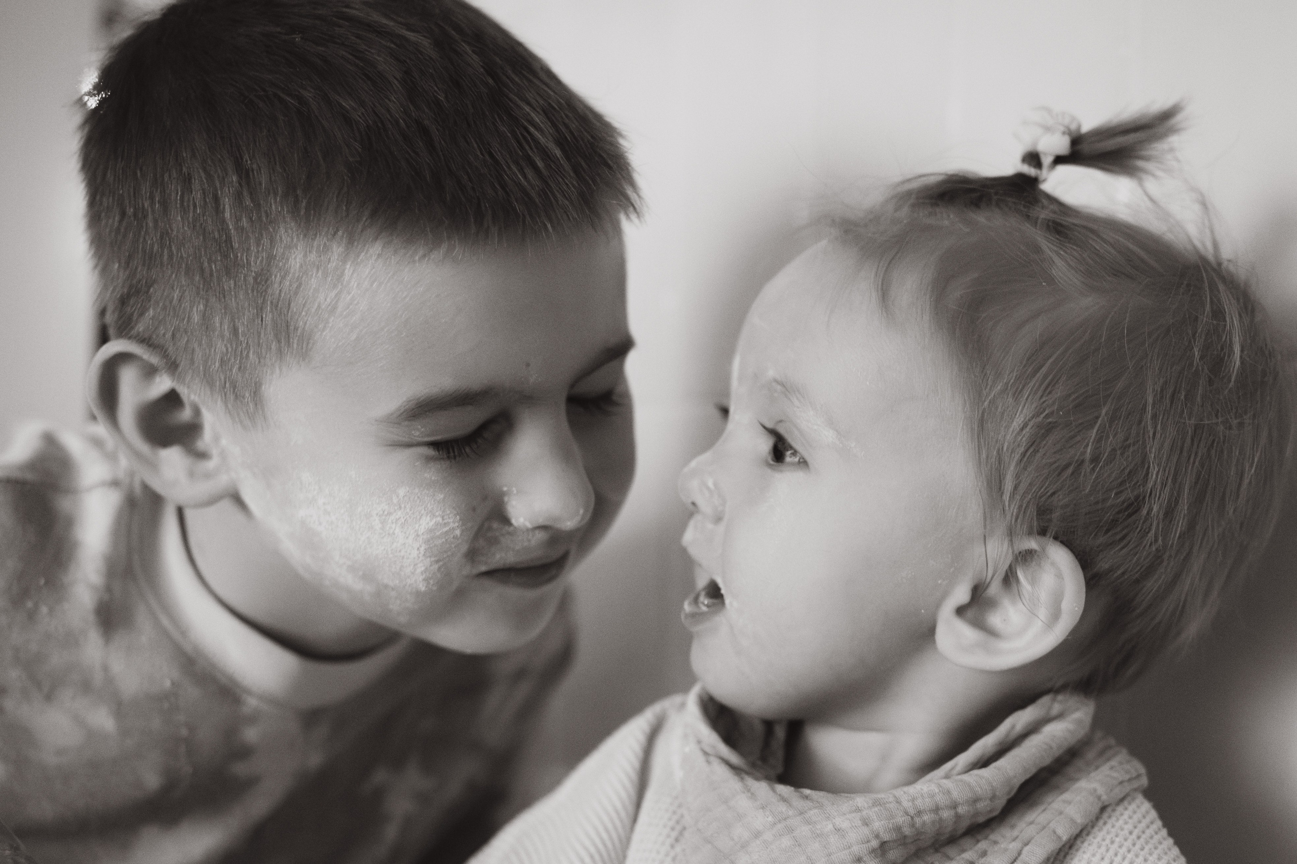 Анастасия, Ярослав и Асия