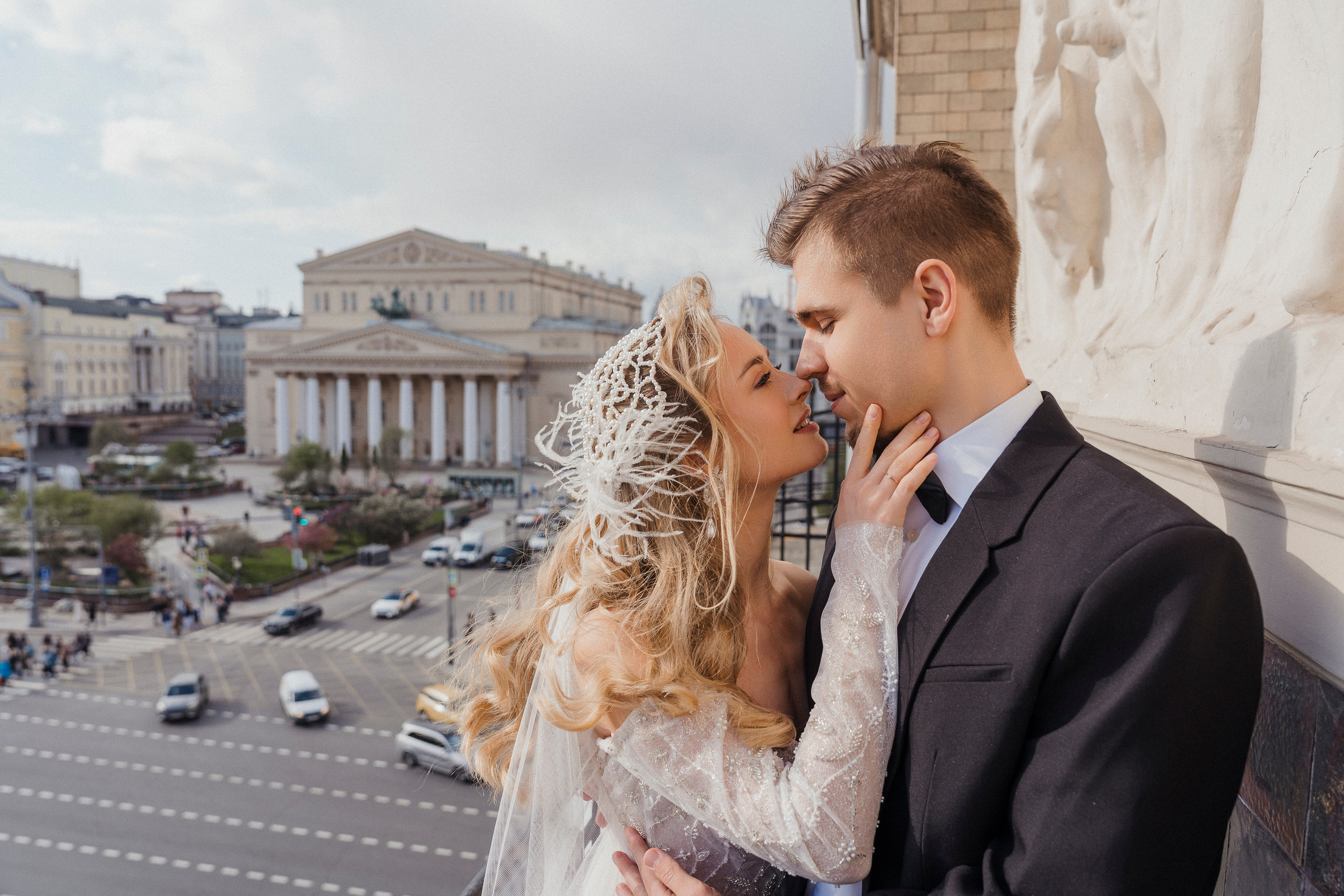 Свадебная фотосессия в отеле Метрополь. Свадебный фотограф в Москве Анна Полушина