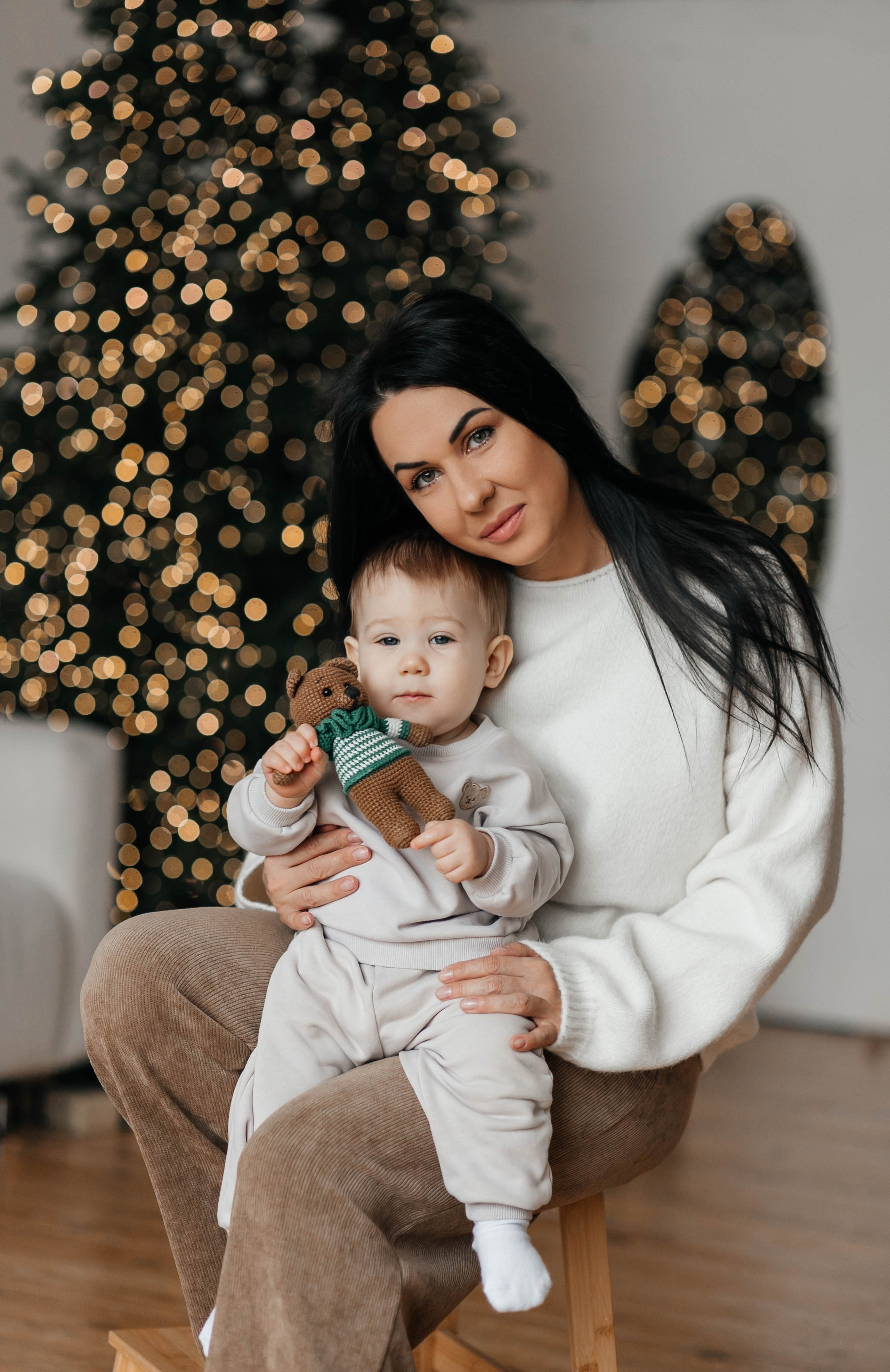 новогодняя фотосессия в Краснодаре, семейная фотосессия в студии Краснодара, space jobs фотостудия Краснодар, новогодняя фотосессия мама с дочкой в москве