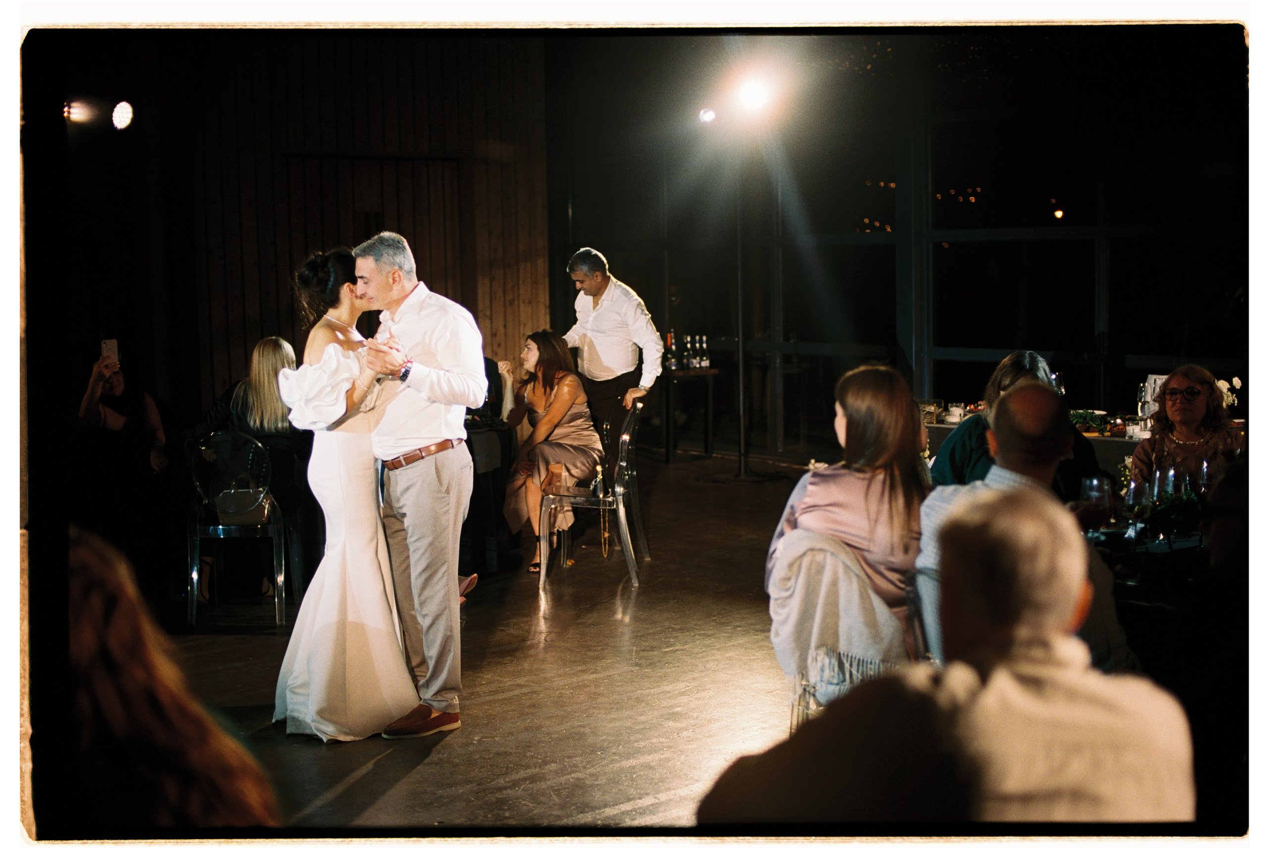 Film WD. Свадебный и репортажный фотограф