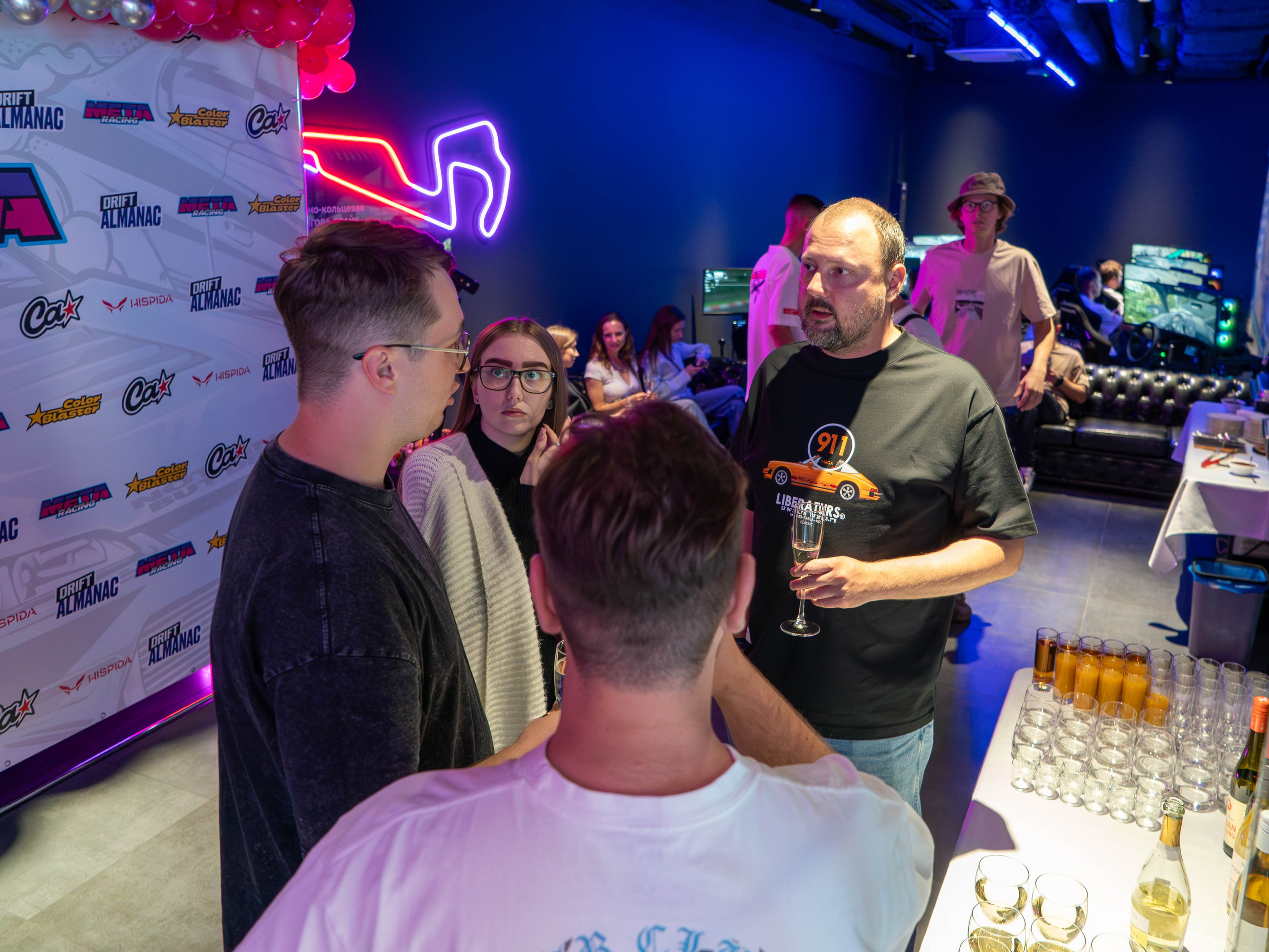 Открытие компьютерного клуба «Meta Racing». FM Media Сrew. Репортажные фото и видео