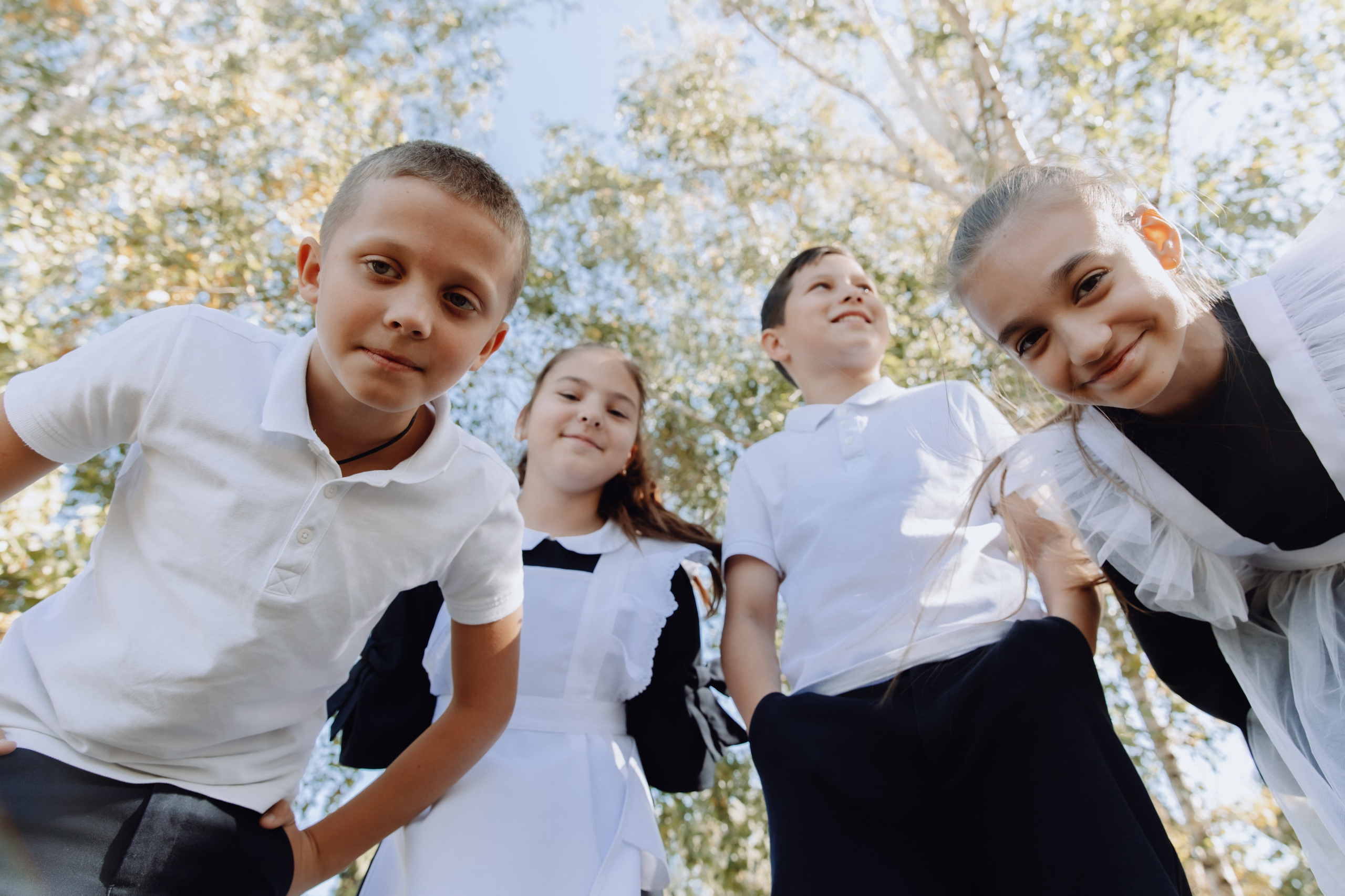 Школьные альбомы в Чернянке. Фотограф Максим Никонов