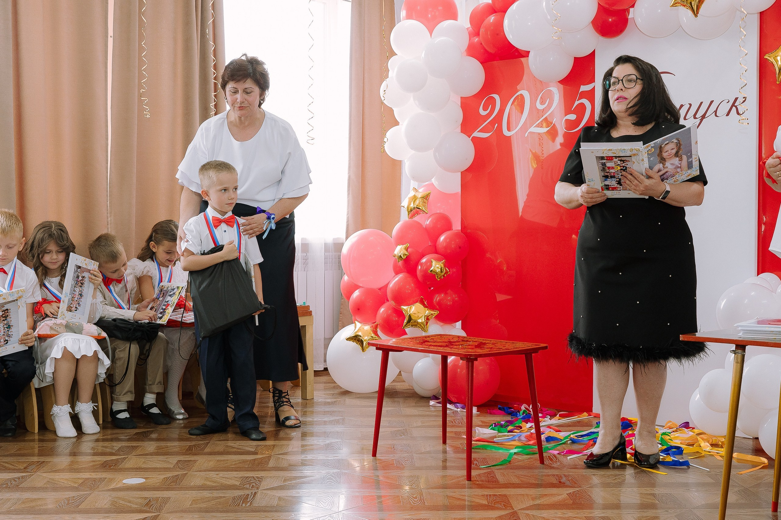 Выпускной в ДС 26. Выпускные альбомы Натальи Бутко: Новороссийск, Анапа, Геленджик