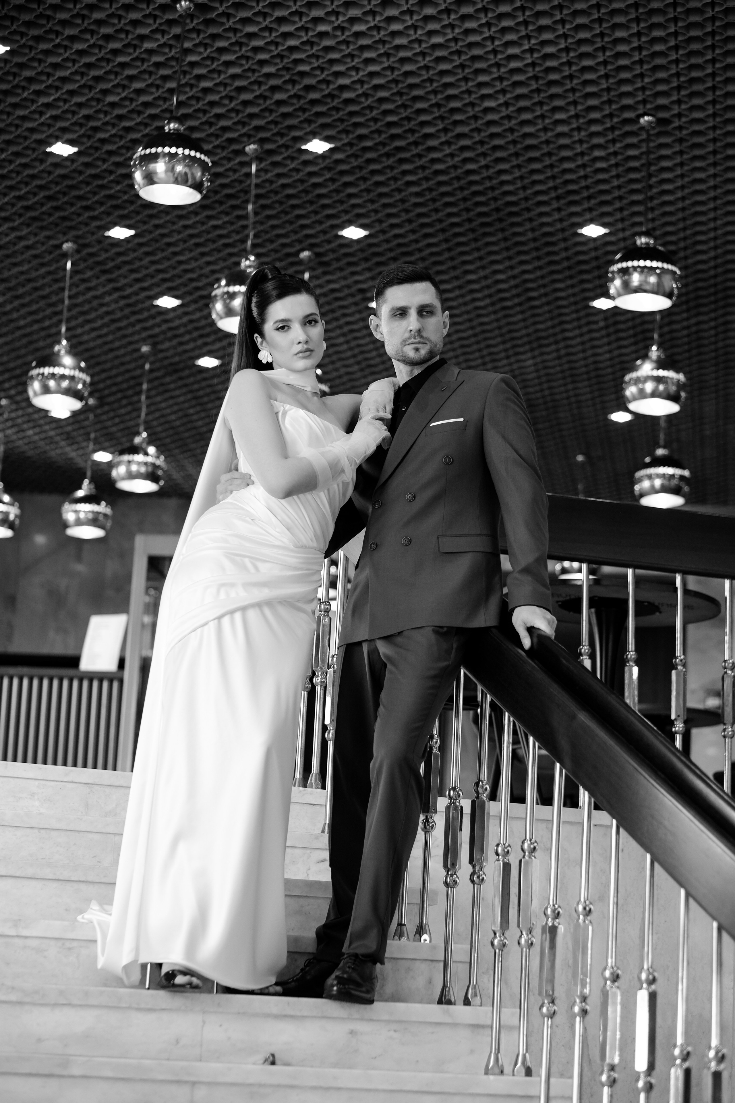 Свадебная фотосессия в театре драмы имени Наума Орлова. Свадебный фотограф в Челябинске Сырчикова Наталья