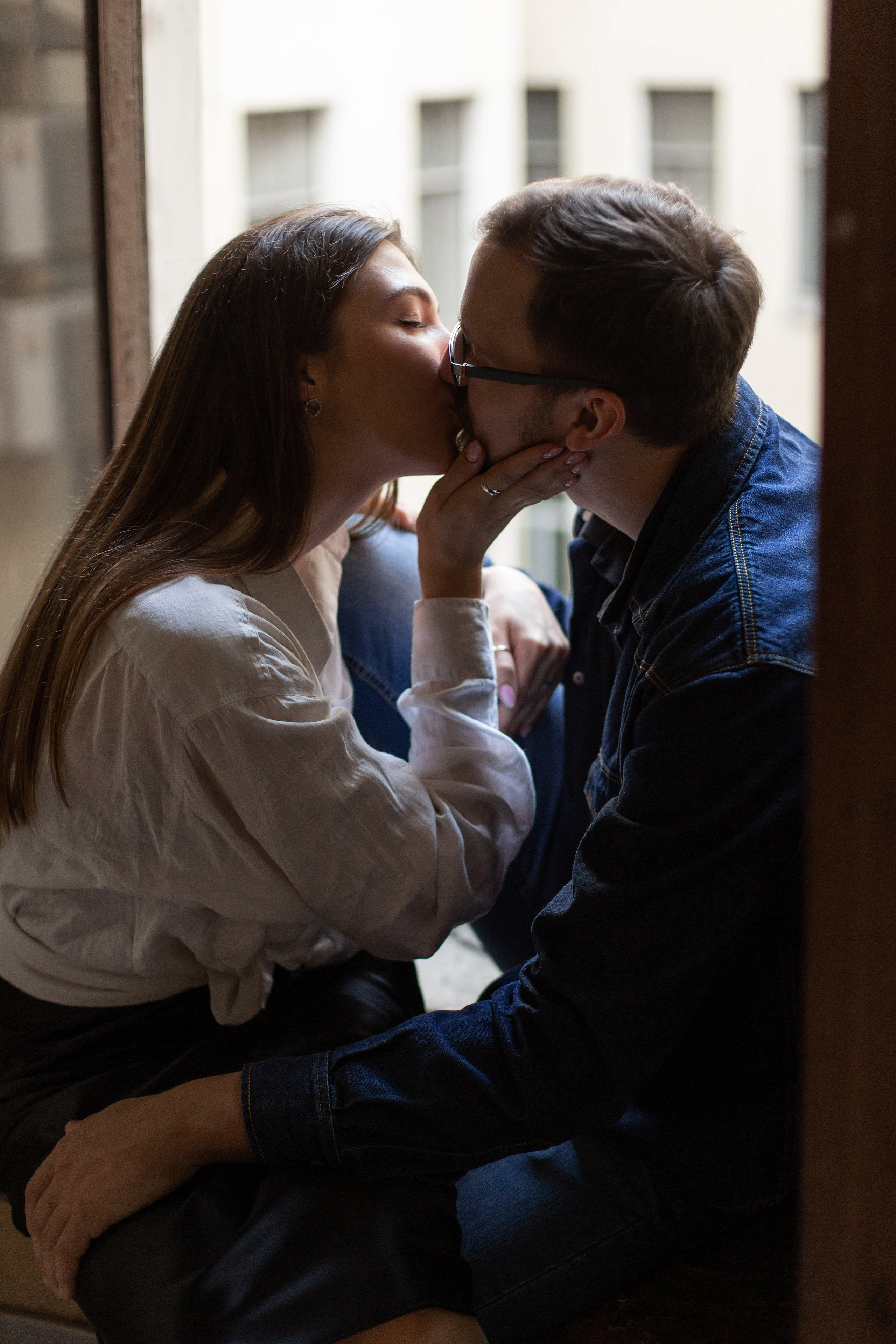 Фотосессия истории любви в центре Петербурга. Свадебный и портретный фотограф в Санкт-Петербурге Надежда Чечулина