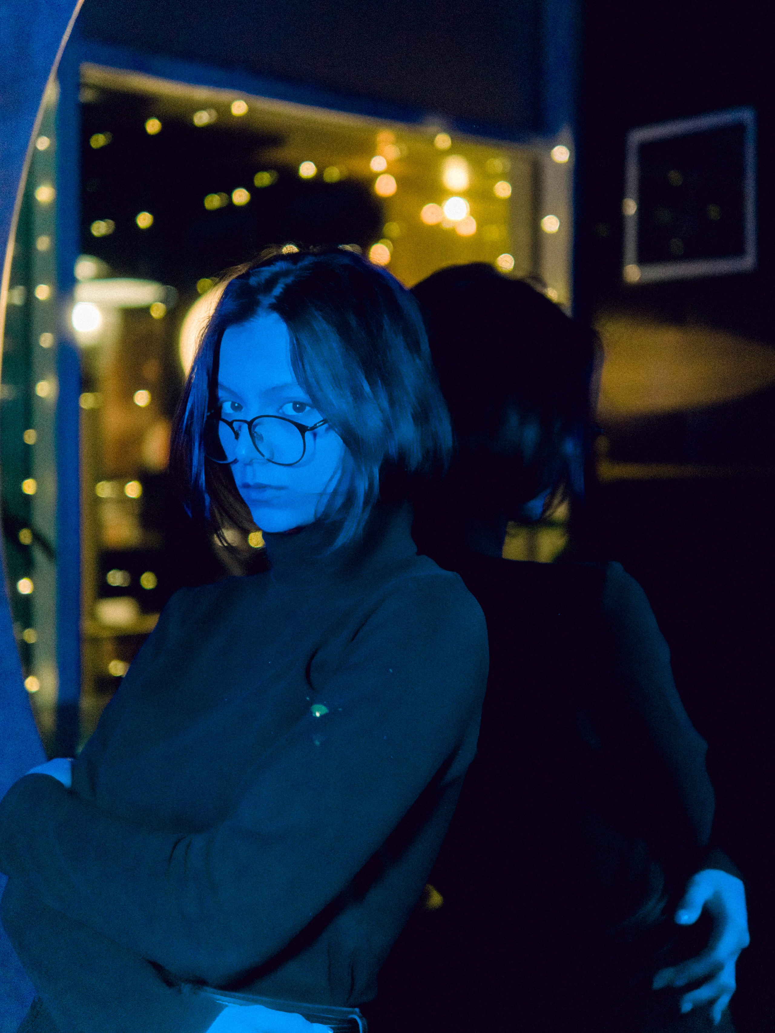 Лера с цветным светом. Главная