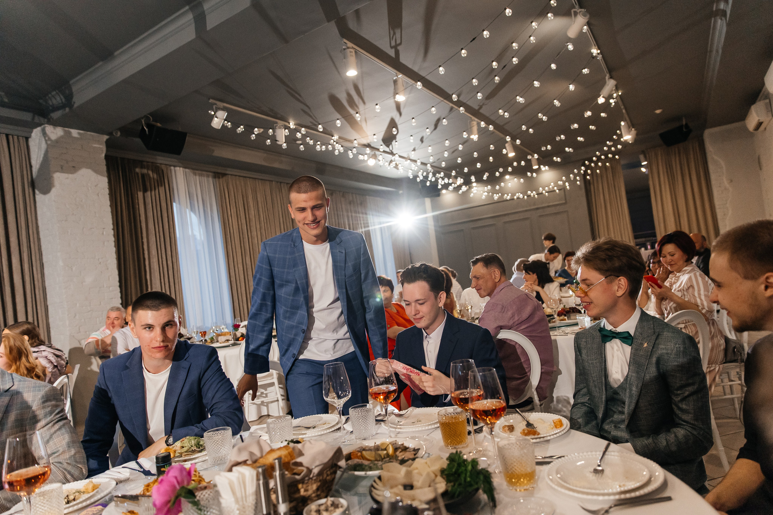 2023-06-23 Выпускной МБОУ СОШ № 10. Фотограф в Красноярске