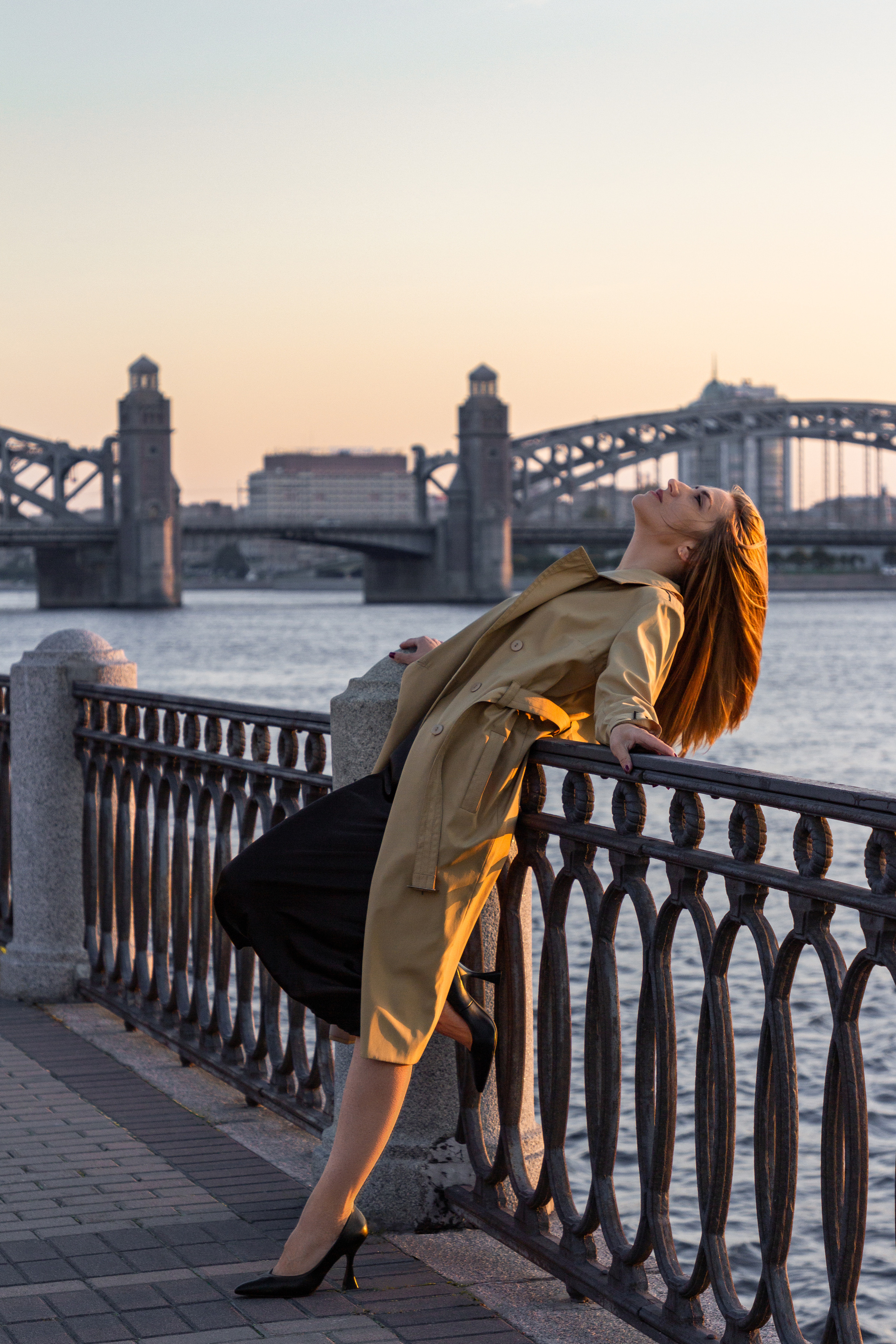 Фотопрогулка в Санкт-Петербурге на рассвете. Портретный и семейный фотограф в Санкт-Петербурге Ульяна Жукова