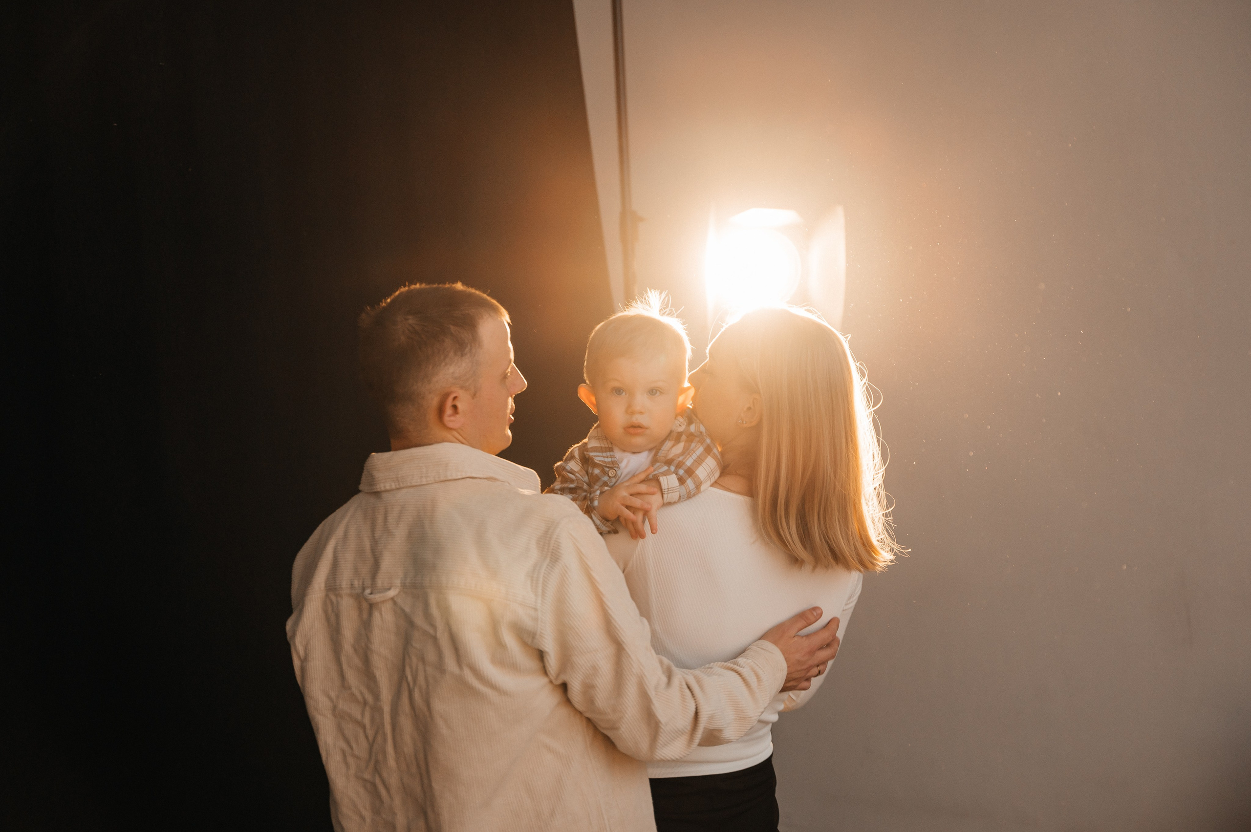 Ваня, Кристина и Мирон. Свадебный и семейный фотограф в городе Смоленске