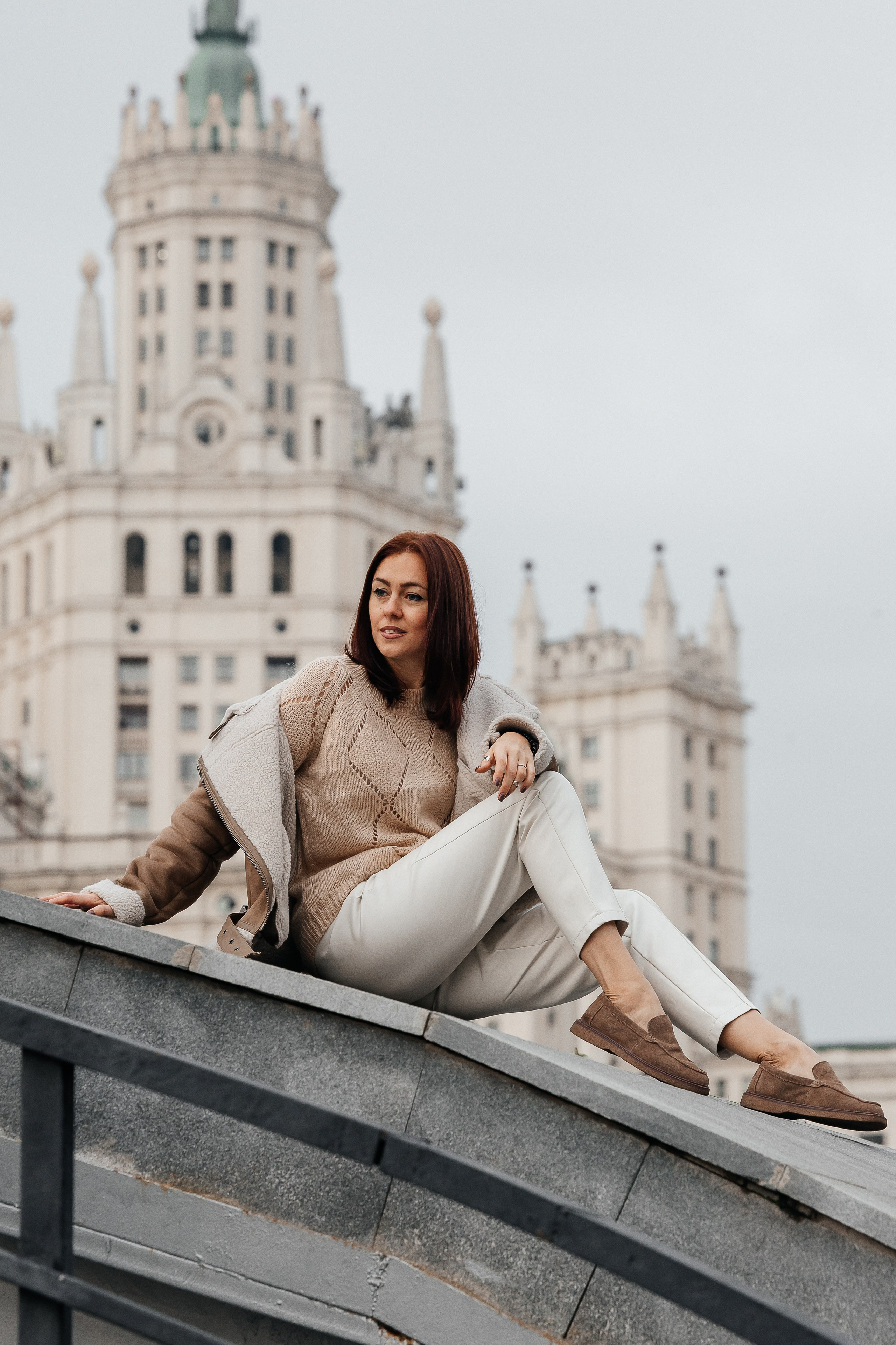 Прогулка у высотки на Котельнической набережной. Свадебный и семейный фотограф в Москве Красинская Мария