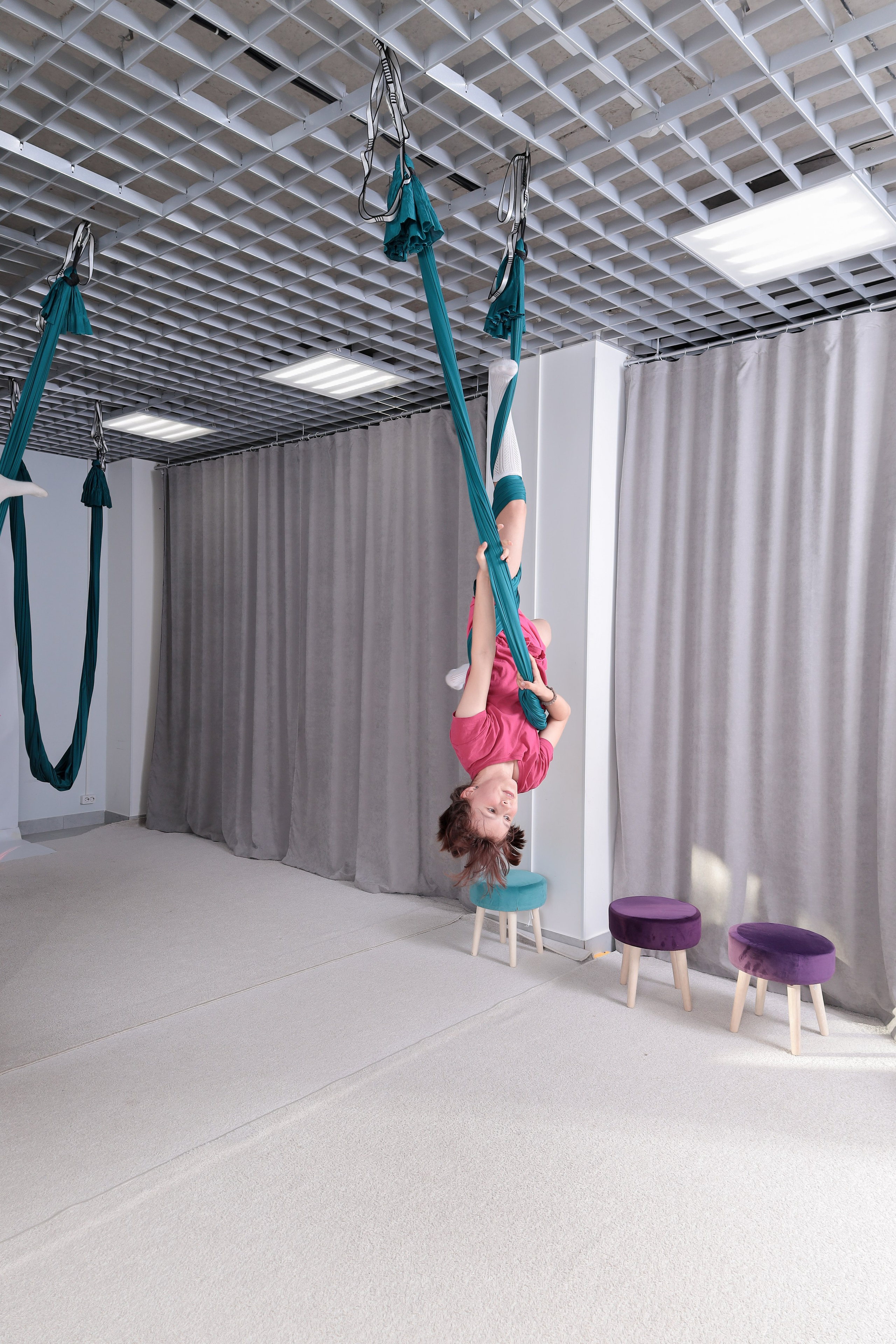 Детская аэройога. Фотограф Надршина Лилия