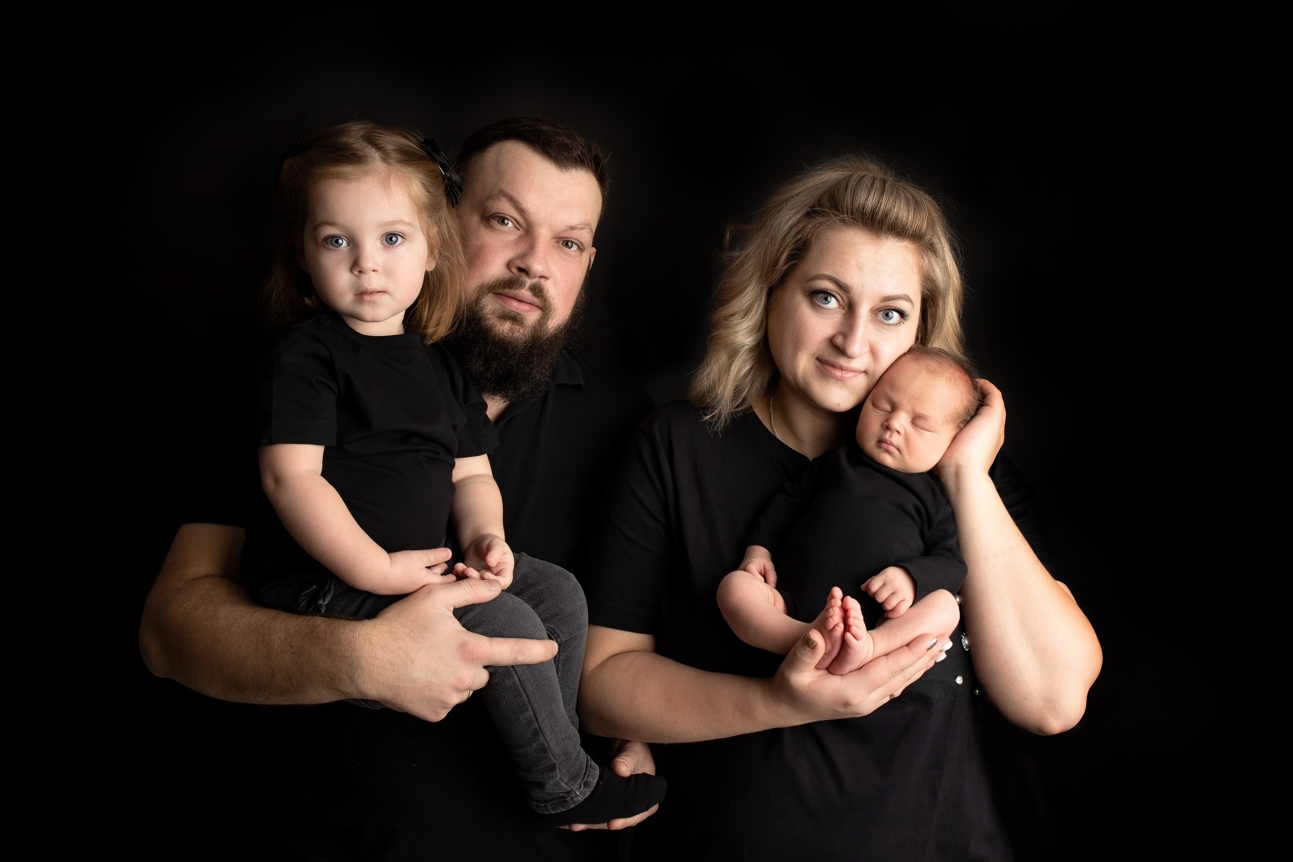 Семейные. Фотограф новорождённых Минск — стоимость newborn фотосессии в Минске