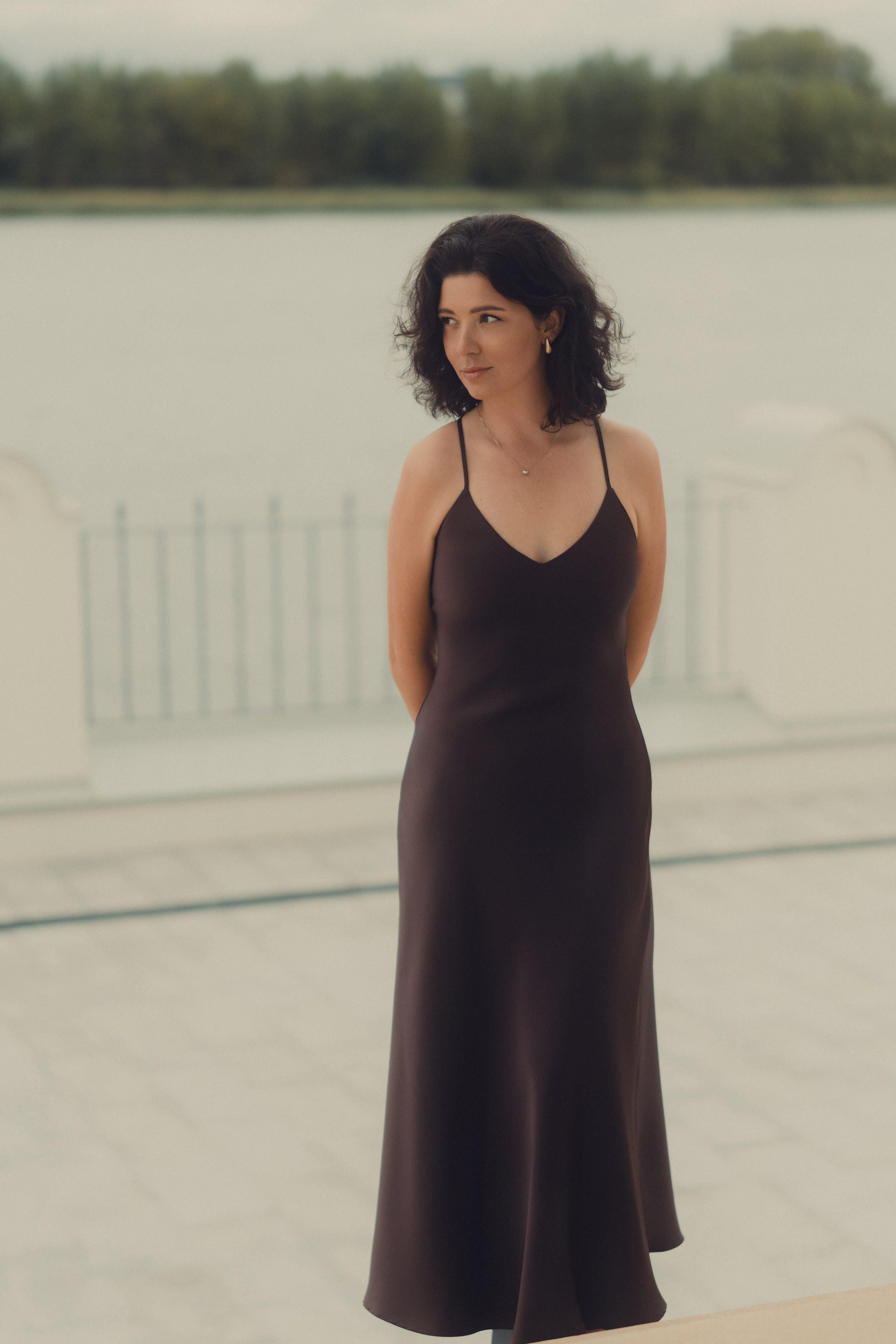 Уличная фотосессия с Катей Берлиной под Кировской дамбой в Казани