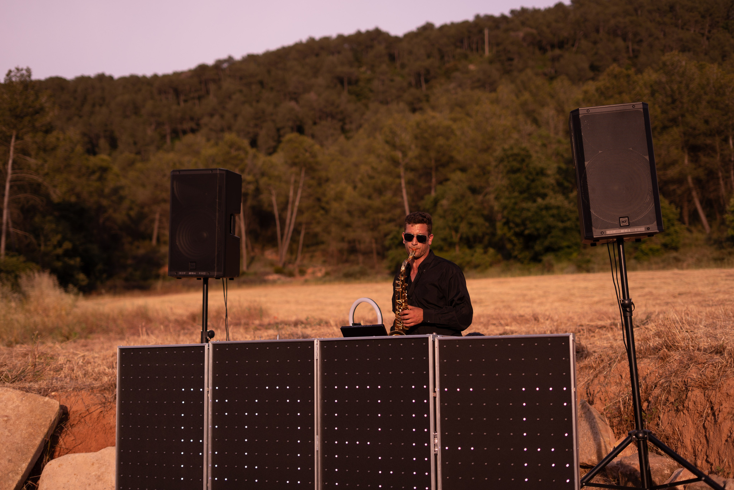 Stasy and Roberto. Wedding Photographer in Barcelona and Medellin