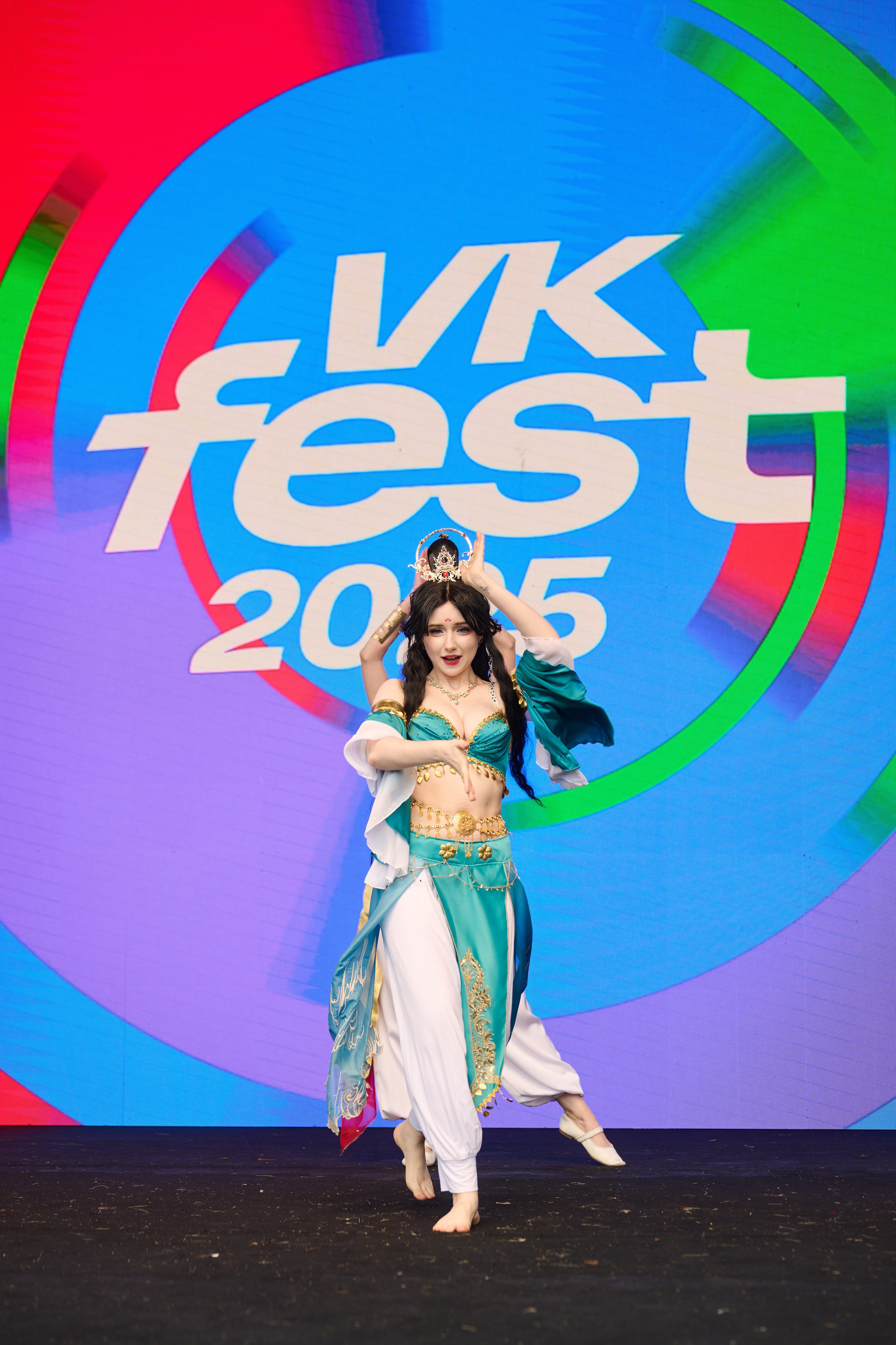 VK Fest 2025. Профессиональная репортажная фотосъёмка мероприятий в Санкт-Петербурге