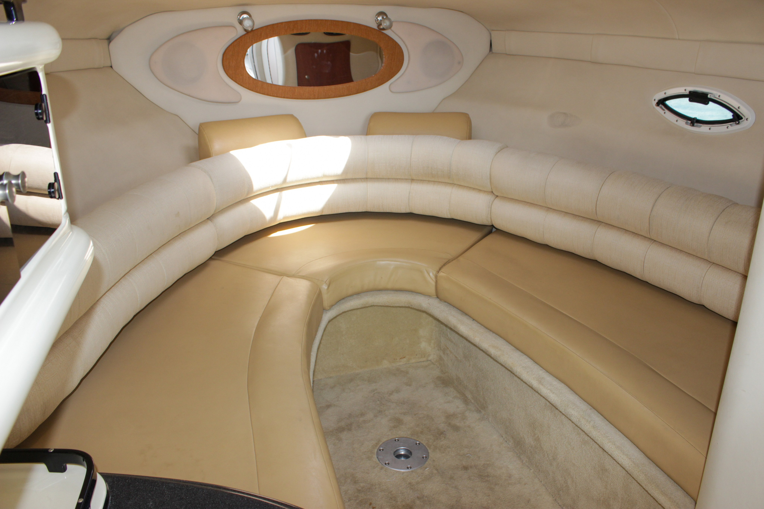 Катер Грейс Аренда Яхты в Сочи Яхтанаморе YACHTANAMORE