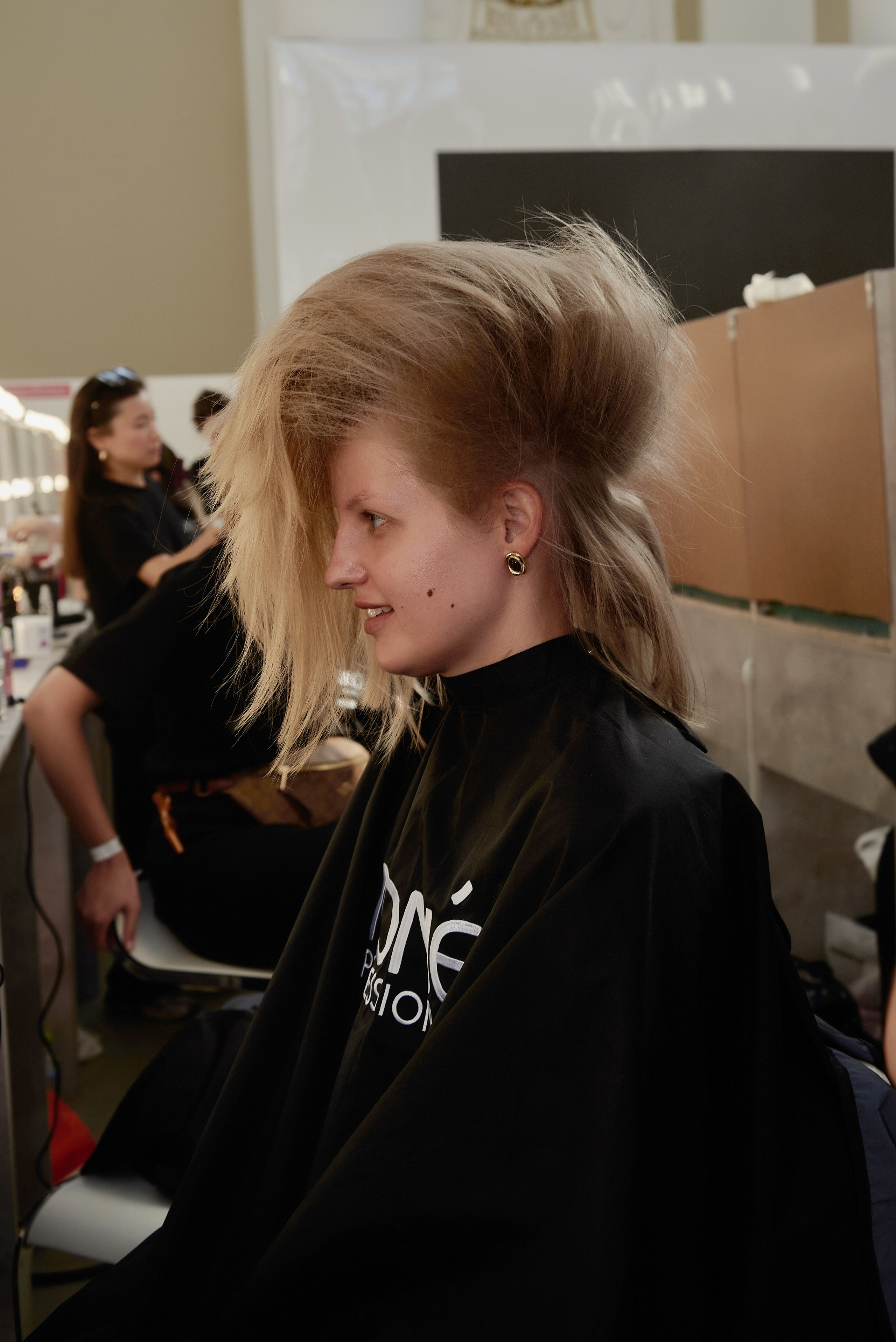 Backstage с показа ALENA COJOCARU RFW 2025. Наталия Дианова — фотограф для брендов и экспертов в Москве