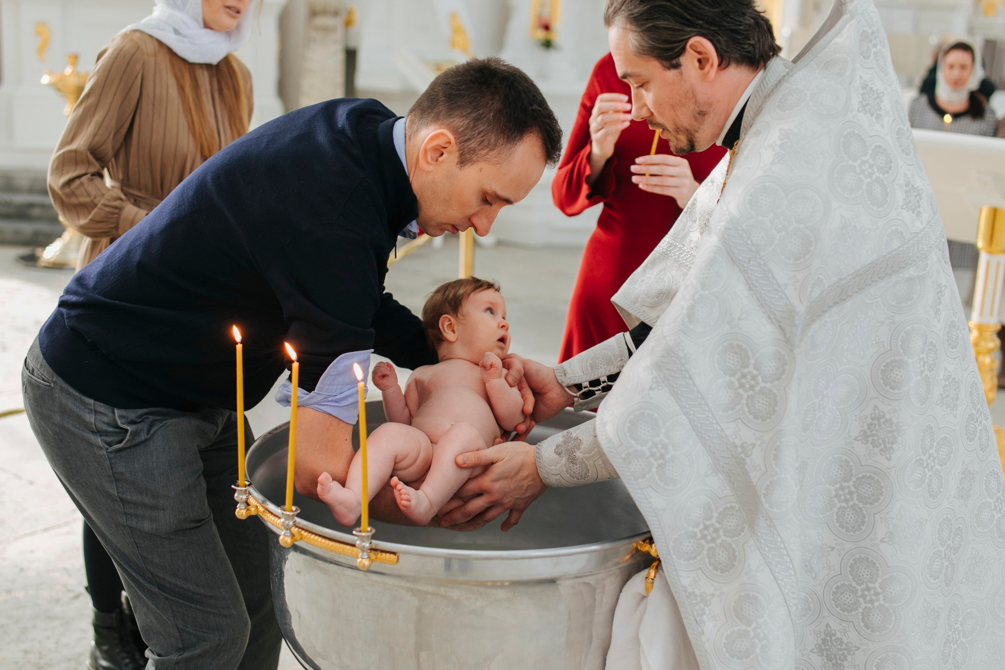 Индивидуальное крещение в Смольном Соборе. Фотограф крещение венчание в Петербурге! Помогает подобрать храм и посоветовал душевного батюшку в СПб