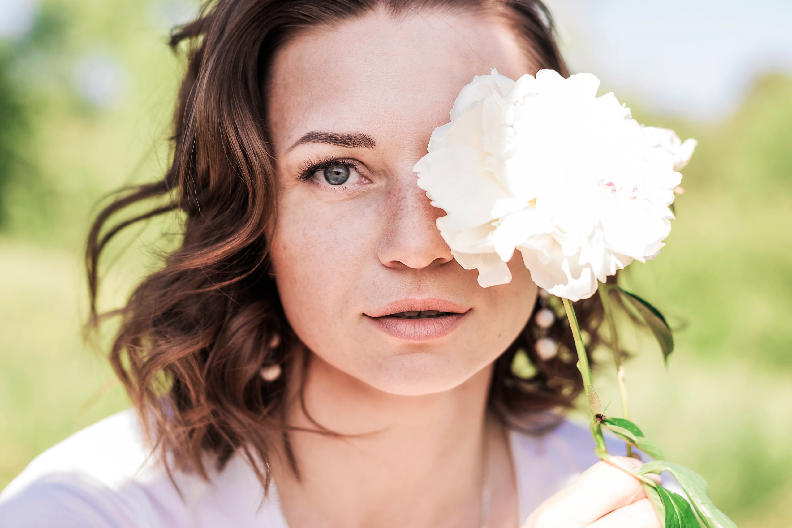 Фотосессия с пионами. Семейный фотограф в Саратове