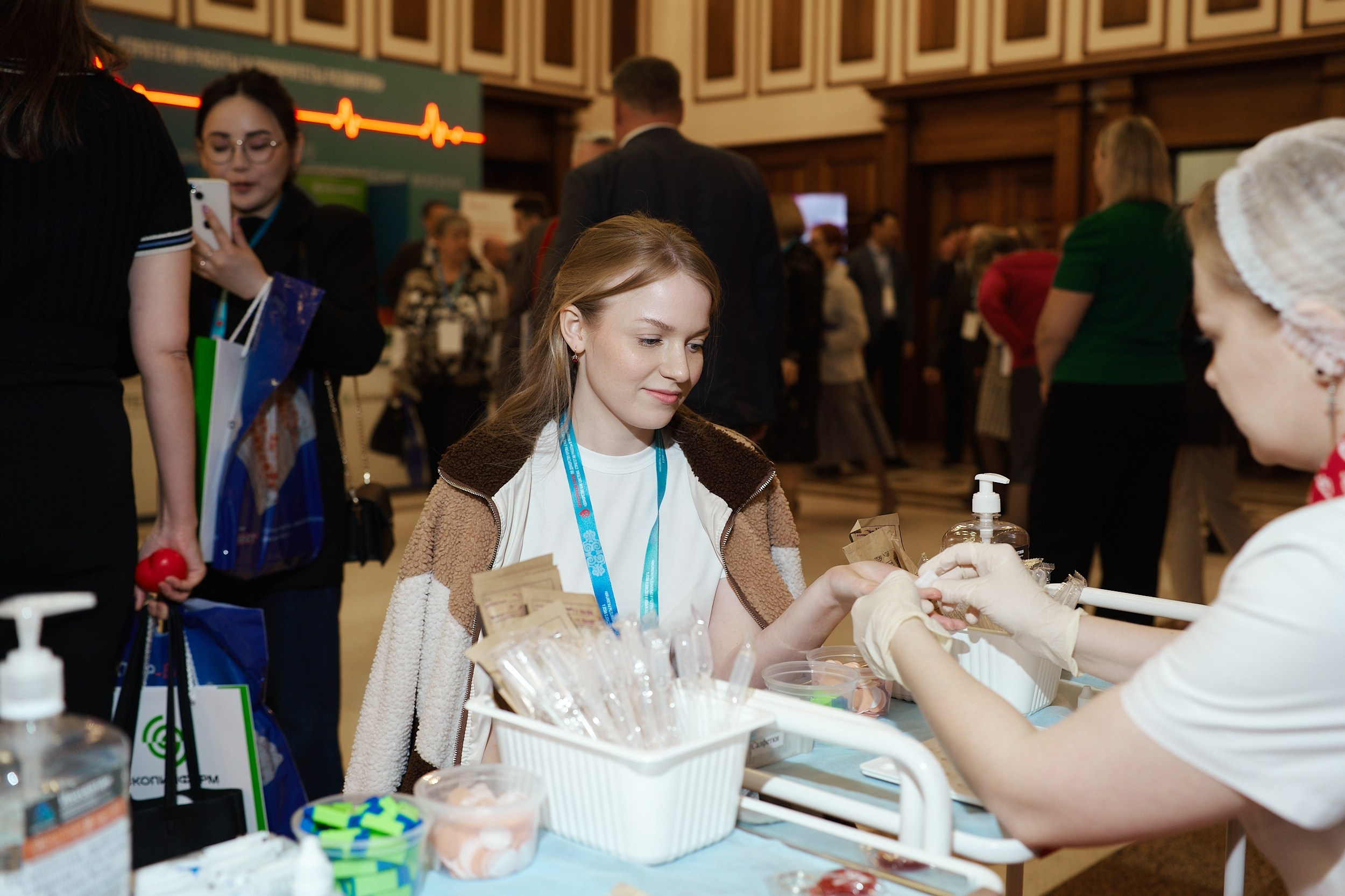 СЕРОССИЙСКИЙ ФОРУМ ПО ДОНОРСТВУ КРОВИ И КОСТНОГО МОЗГА. ФОТОГРАФ НА МЕРОПРИЯТИЕ ОТ СОЛЬ МЕДИА PRODUCTION