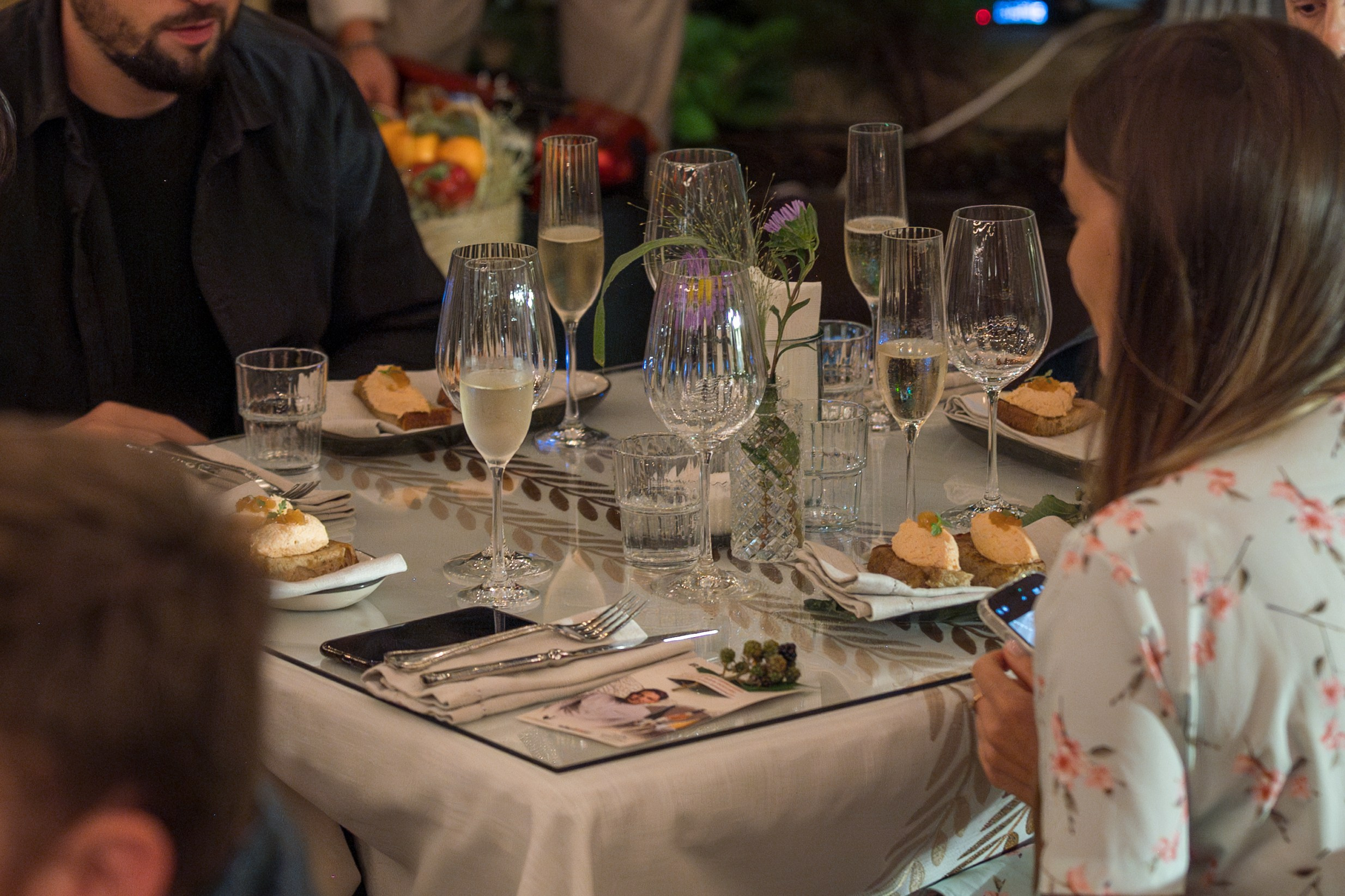 Гастрономический ужин в ресторане Co-Co Chalet. Репортажный фотограф в Красной Поляне и Сочи Павлюченко Екатерина