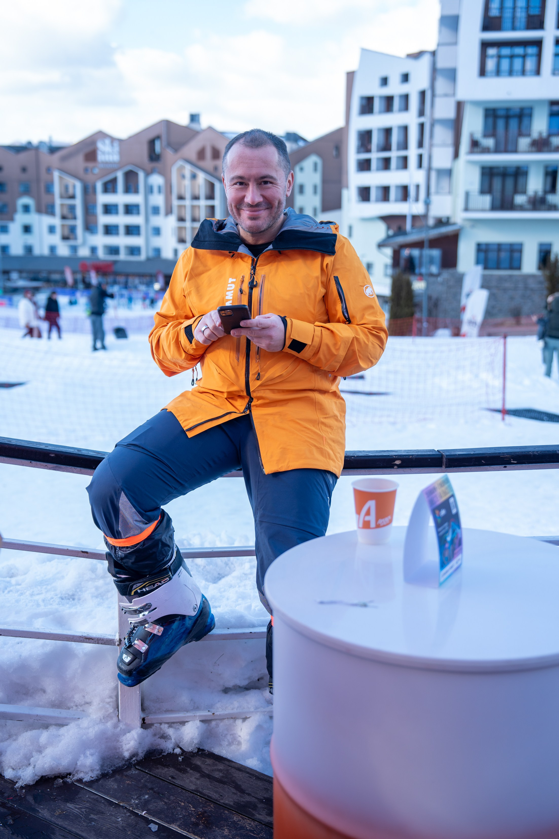 Фотоотчет партнерской интеграции Aperol Spritz на Роза Фест 2025. Репортажный фотограф в Красной Поляне и Сочи Павлюченко Екатерина