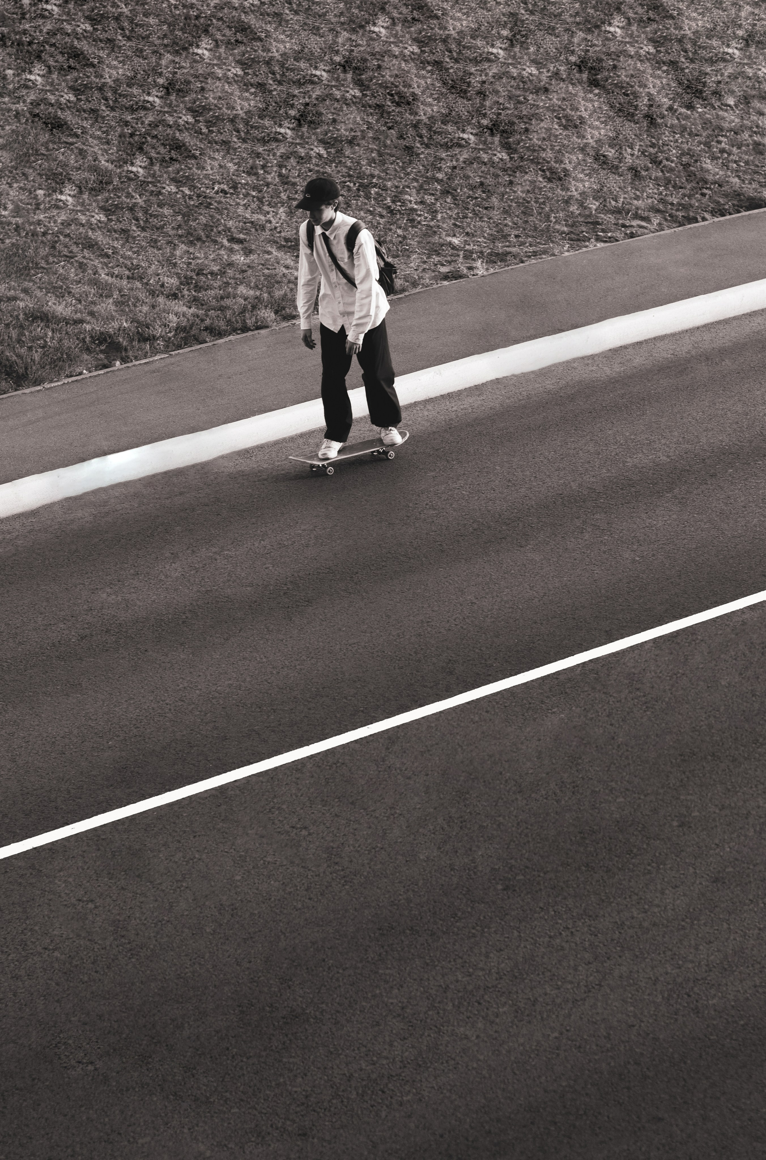 Уличная съемка — Александр. Портретный фотограф в Орле. Готовые фото за 3 дня! Помощь в позировании. Советы по организации