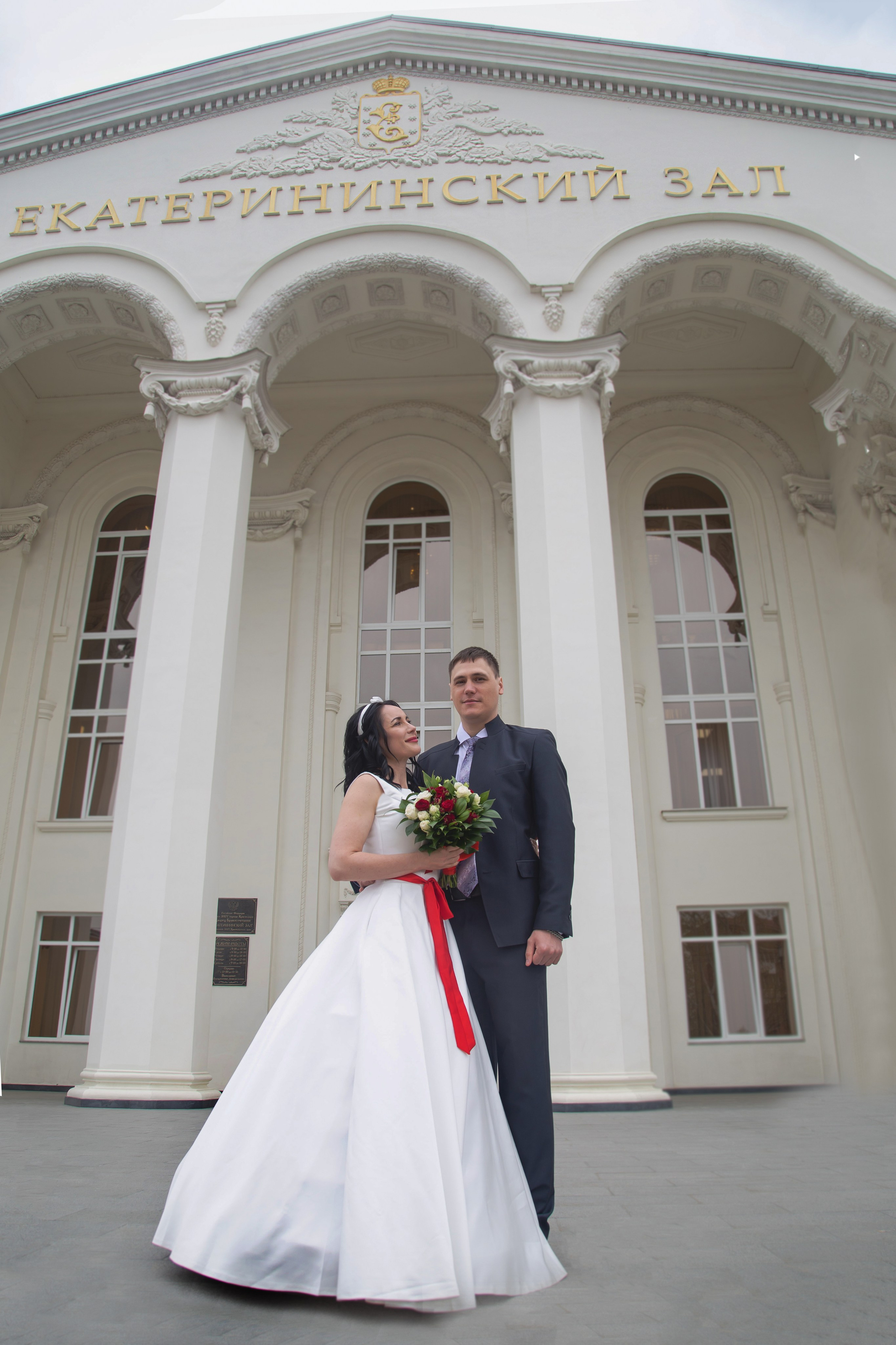 Свадебные фото. Фотограф Краснодара, фотограф в парке Галецкого.репортажный фотограф. детский фотограф, свадебный фотограф. профессиональный фотограф