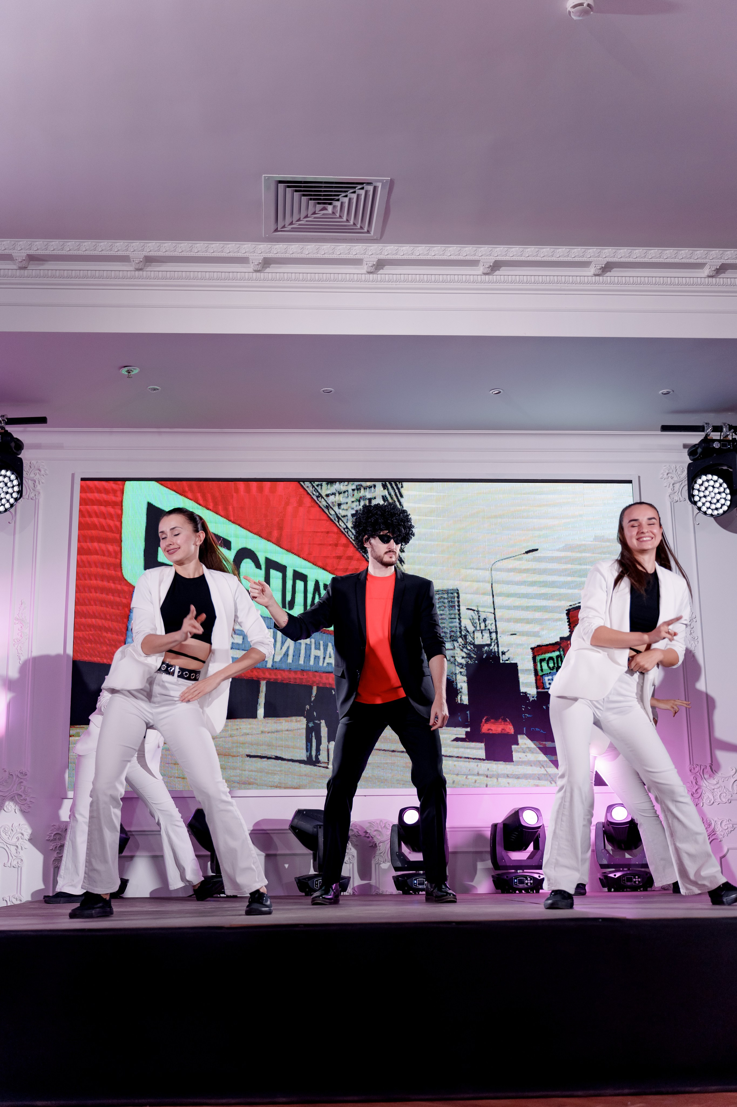 Выставка свадебных специалистов «Свадьба на 1000%». Свадебный фотограф в Санкт-Петербурге